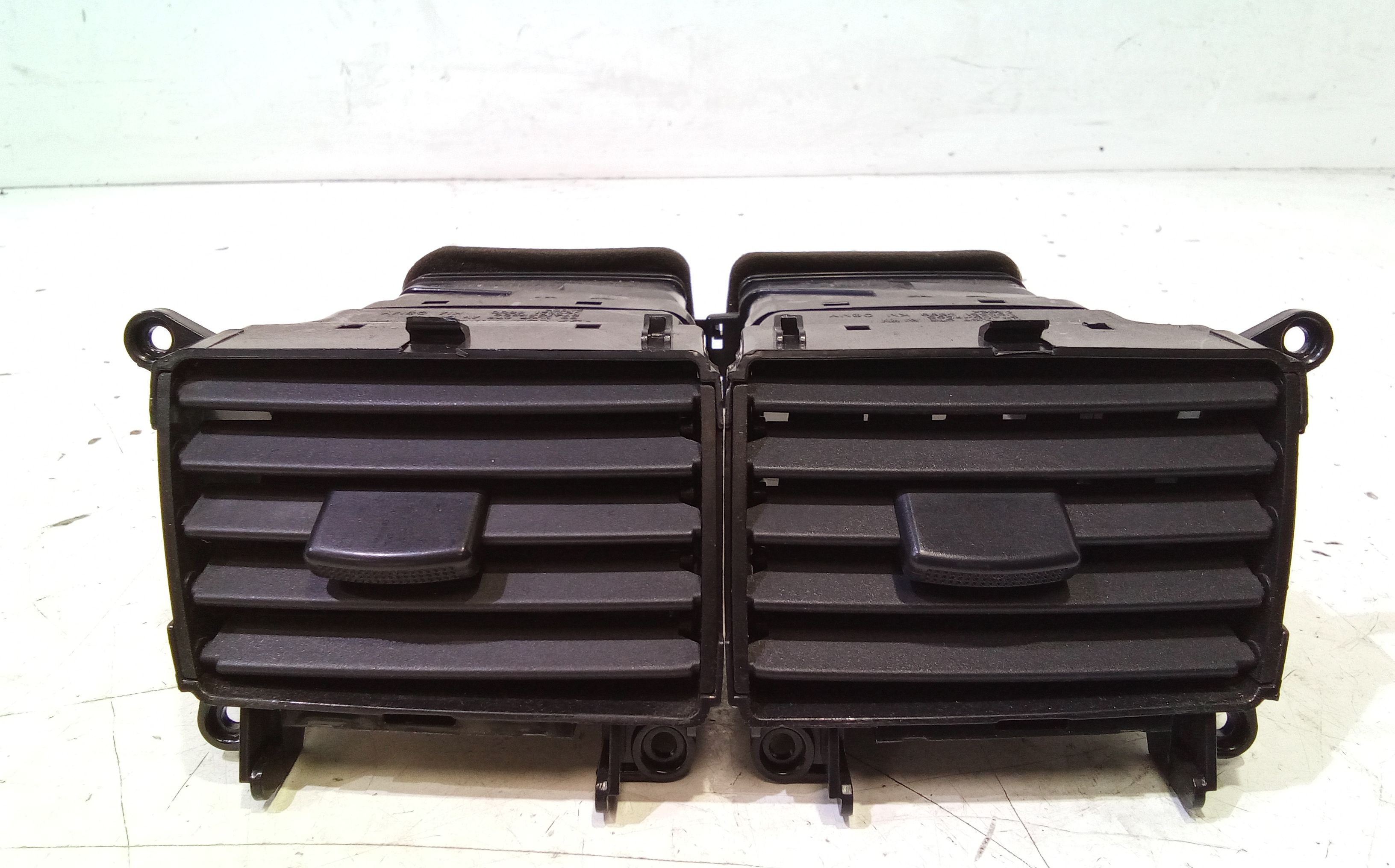 Condotto Aria Bocchette Centr. Sup. Cruscotto Usato