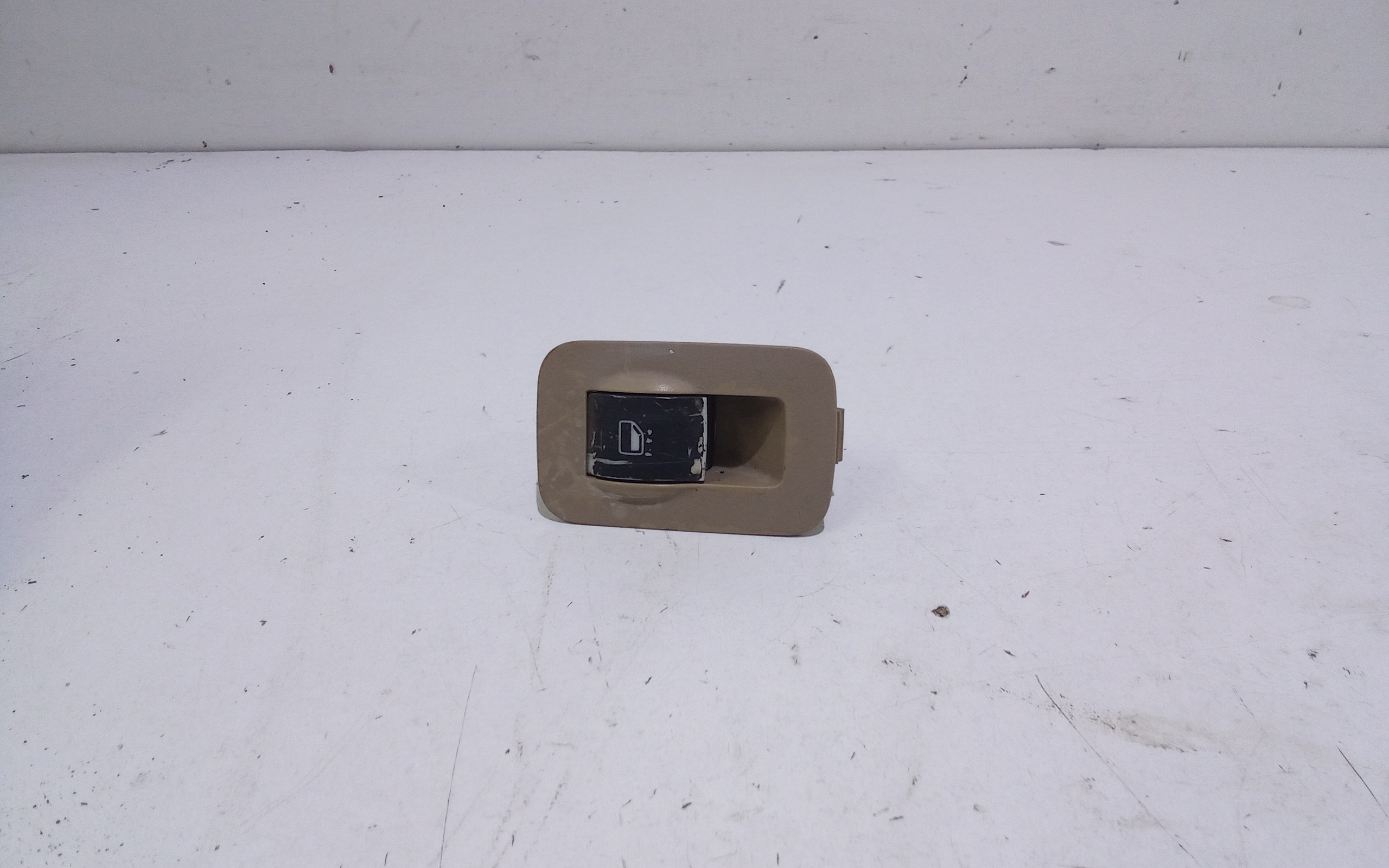 Interruttore Alzacristalli Porta Post. Sinistro Usato