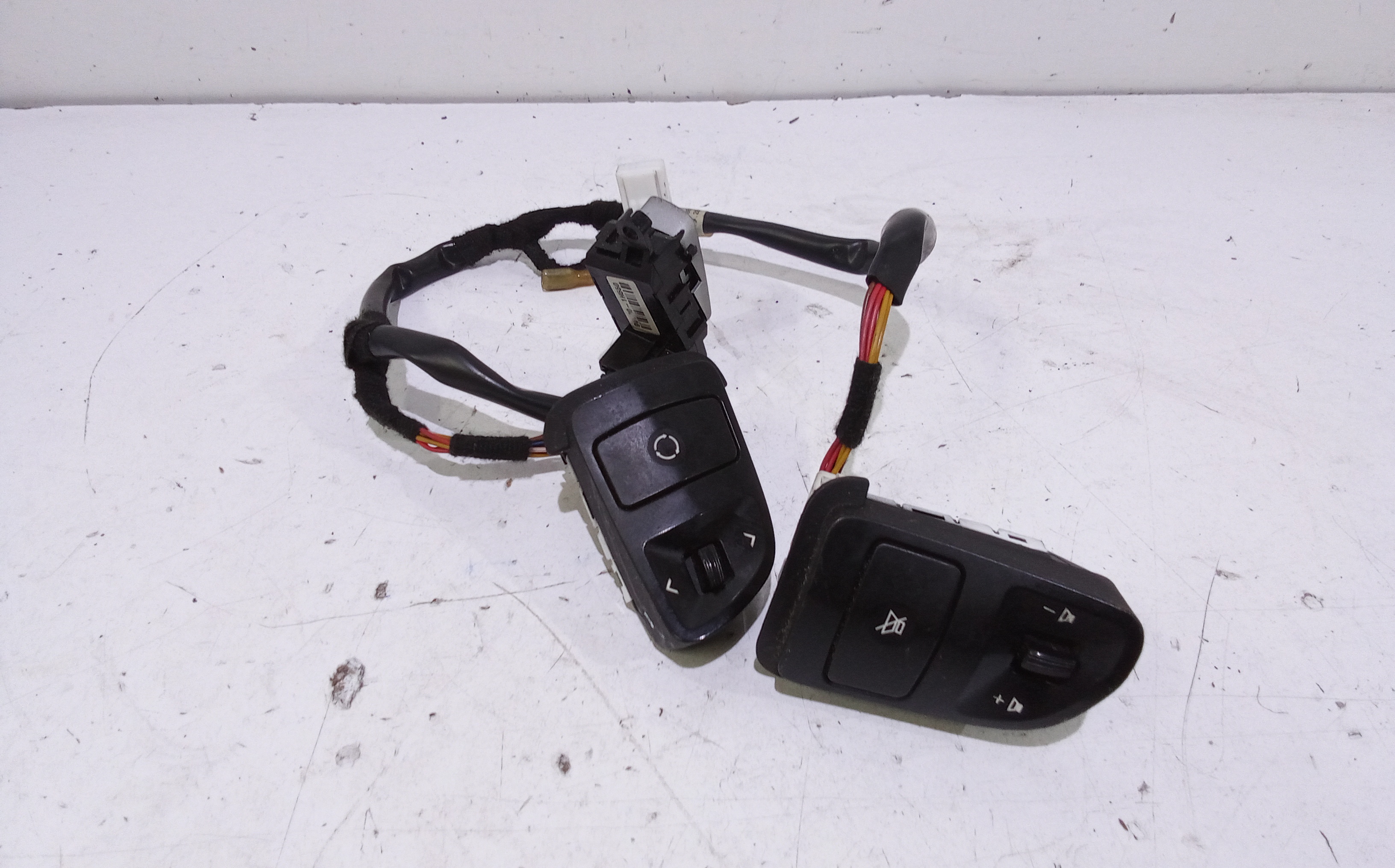 Blocco Volante Multifunzione Usato