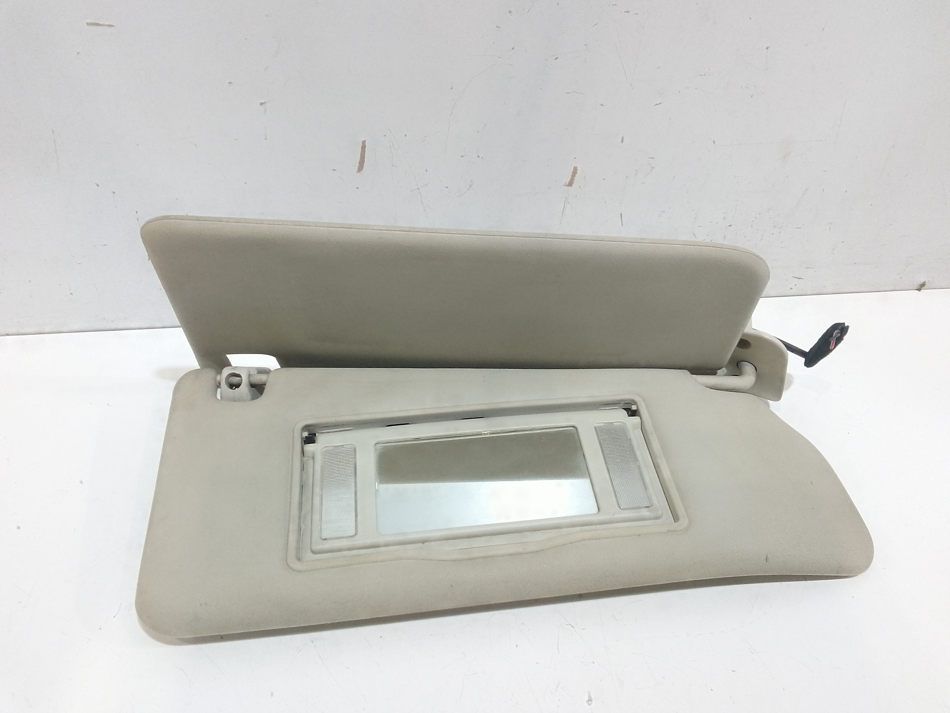 Aletta Parasole Parabrezza Destro Usato