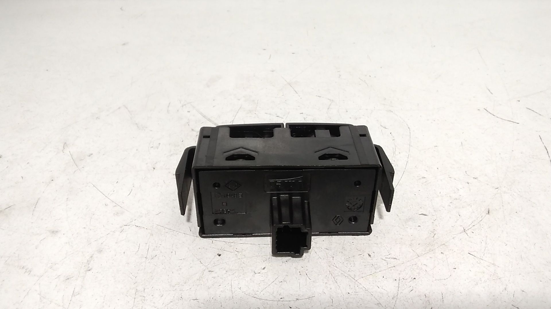 Interruttore Luci Emergenza 252100622R Usato