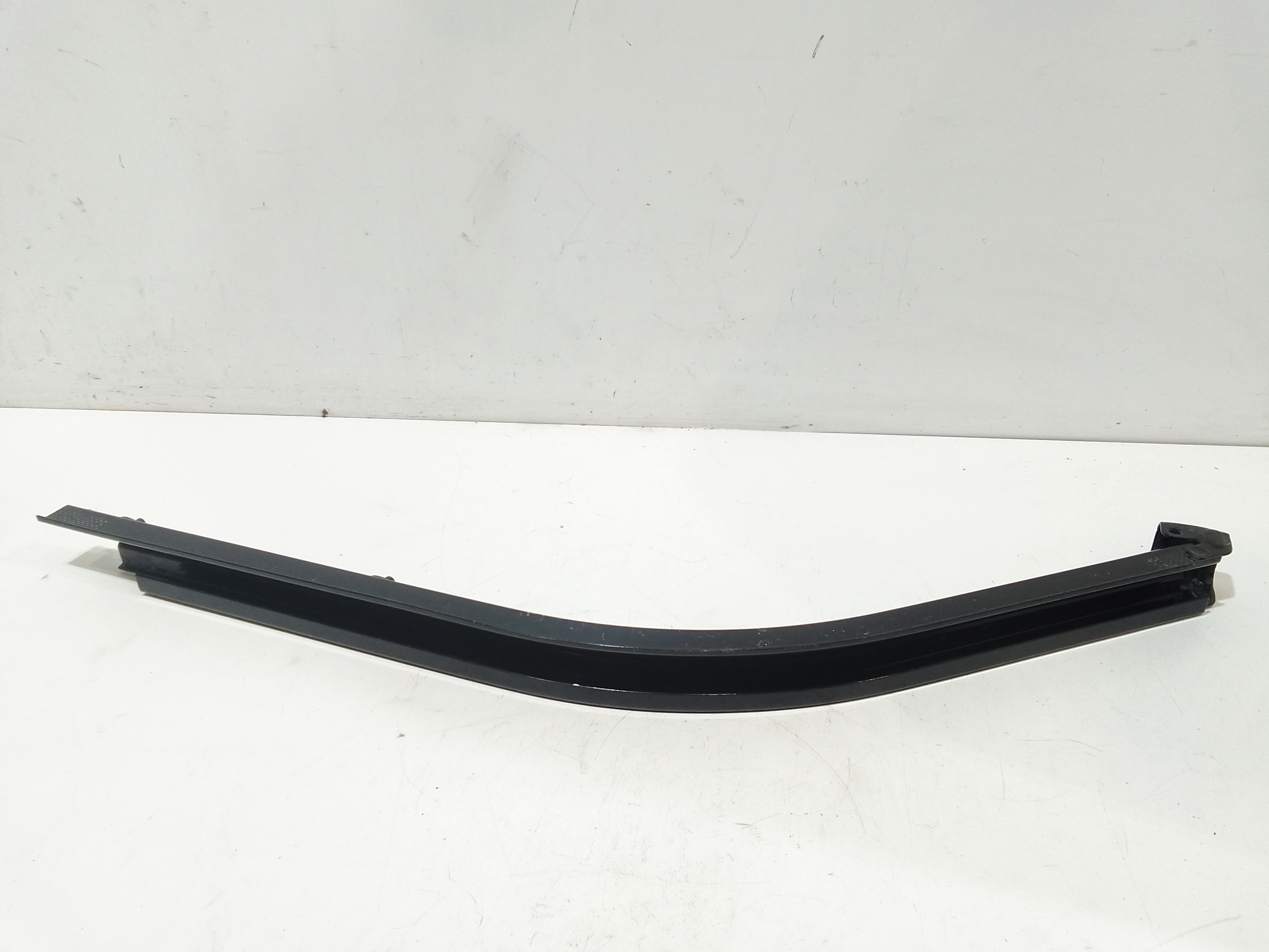 Guida Centr. Porta Scorrevole Destro, Guida Centr. Porta Scorrevole Sinistro, Guida Inf. Porta Scorrevole Destro, Guida Inf. Porta Scorrevole Sinistro, Guida Sup. Porta Scorrevole Destro, Guida Sup. Porta Scorrevole Sinistro Usato