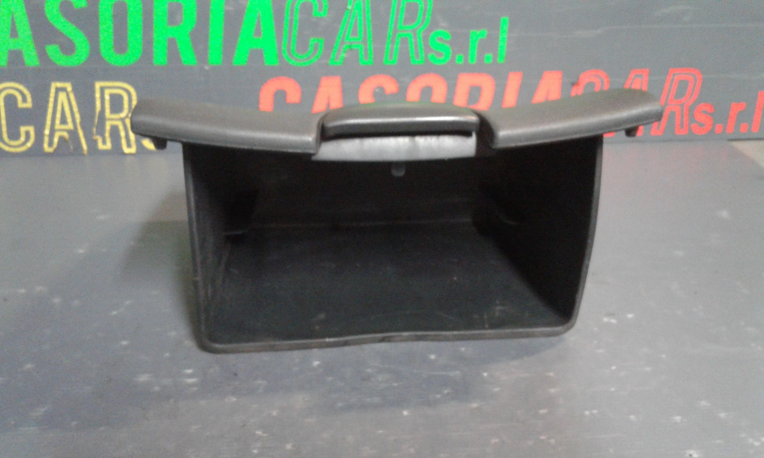 Portaoggetti Cruscotto Destro Usato