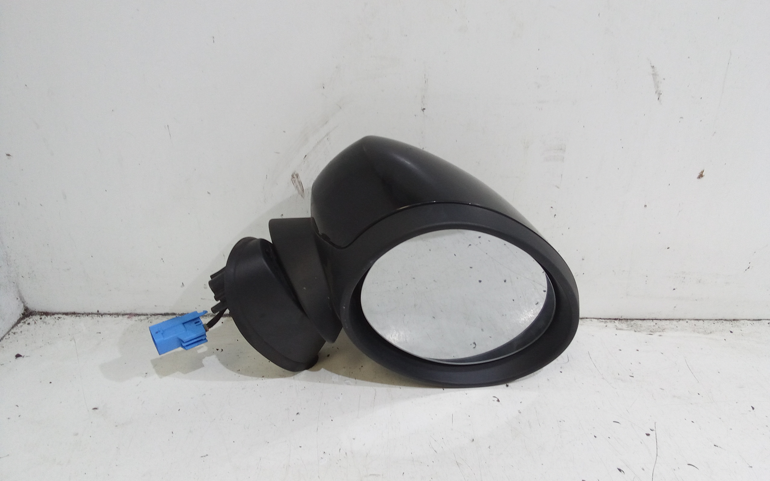 Retrovisore Est. Destro Usato