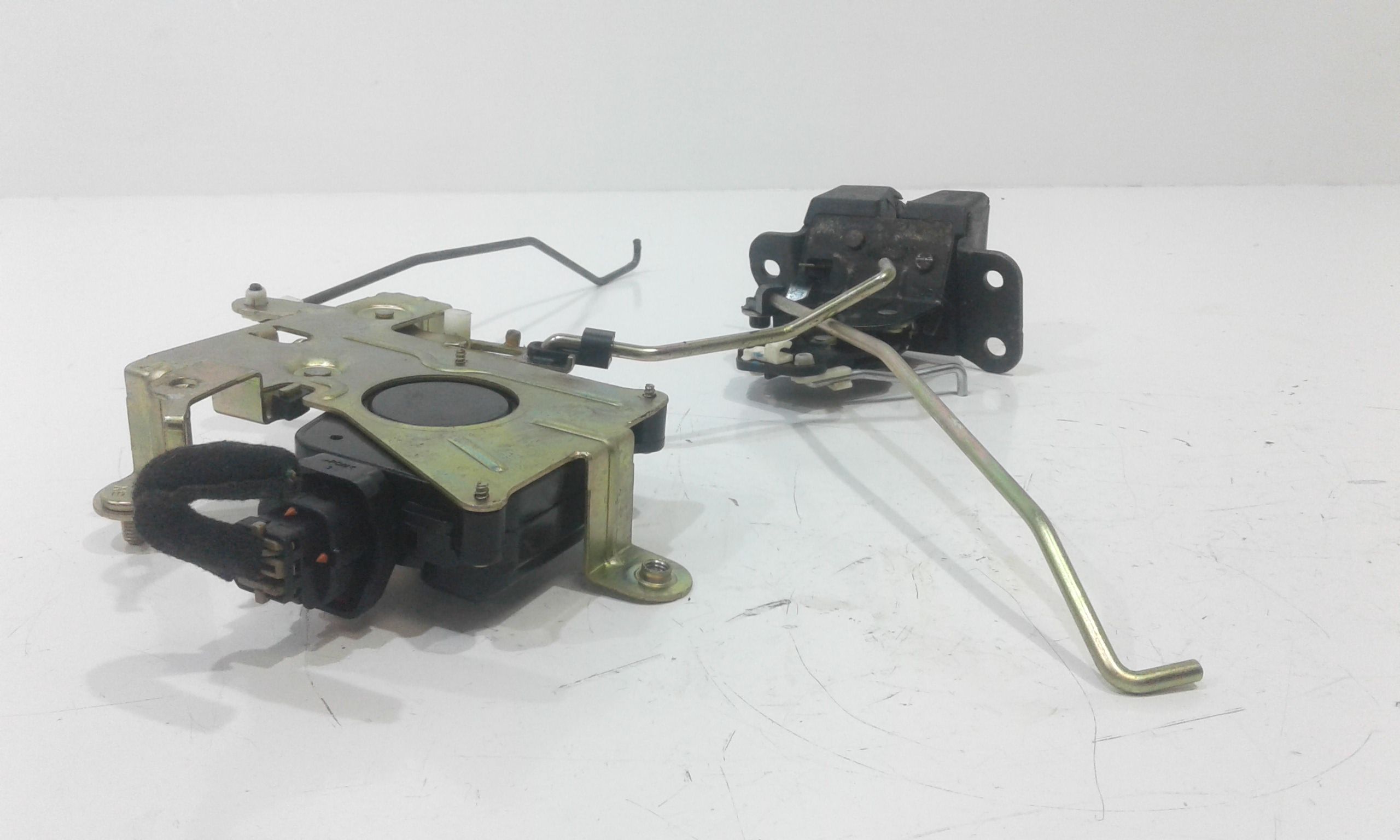 Serratura Cofano Post. Usato