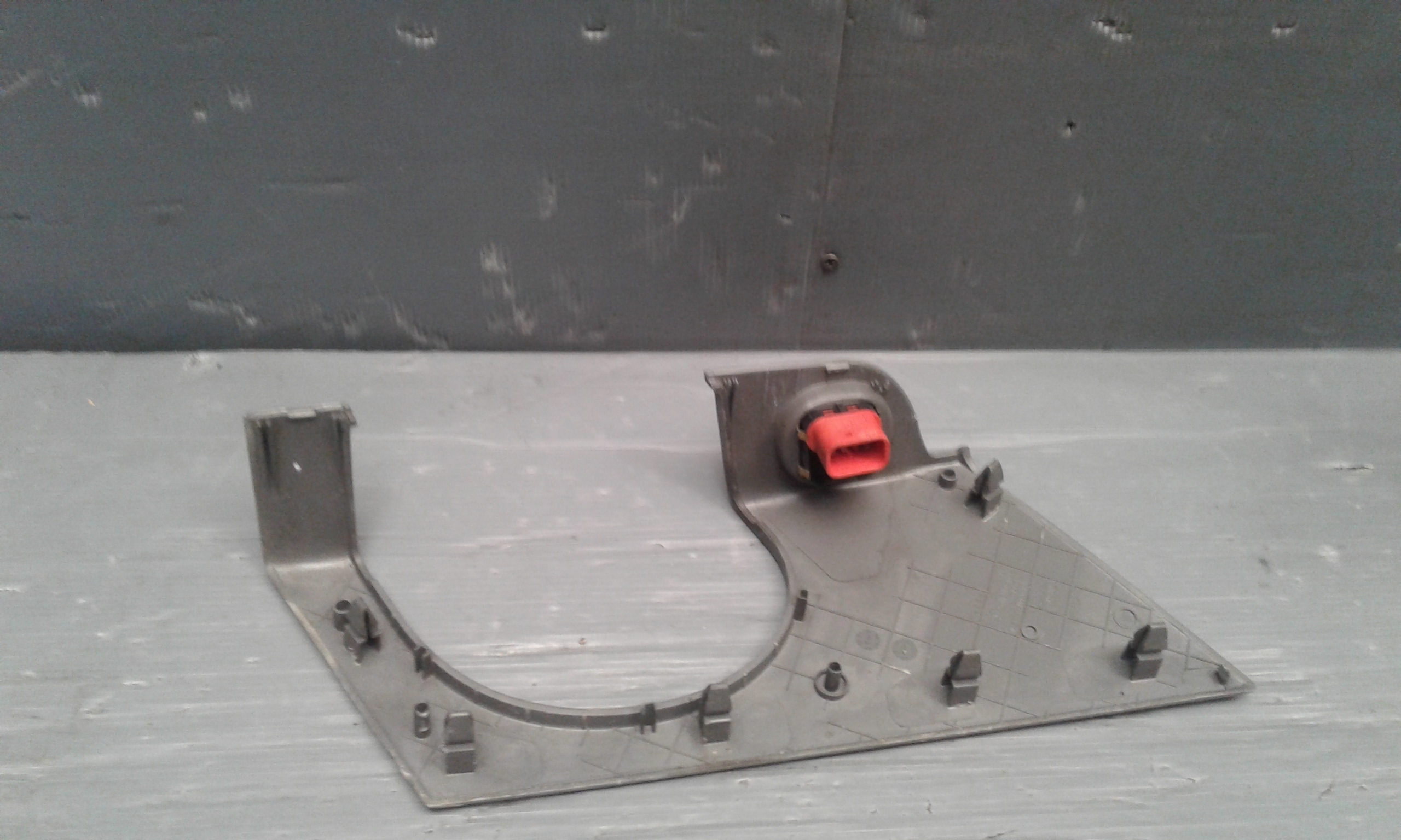 Interruttore Alzacristalli Porta Ant. Destro 1107243 Usato