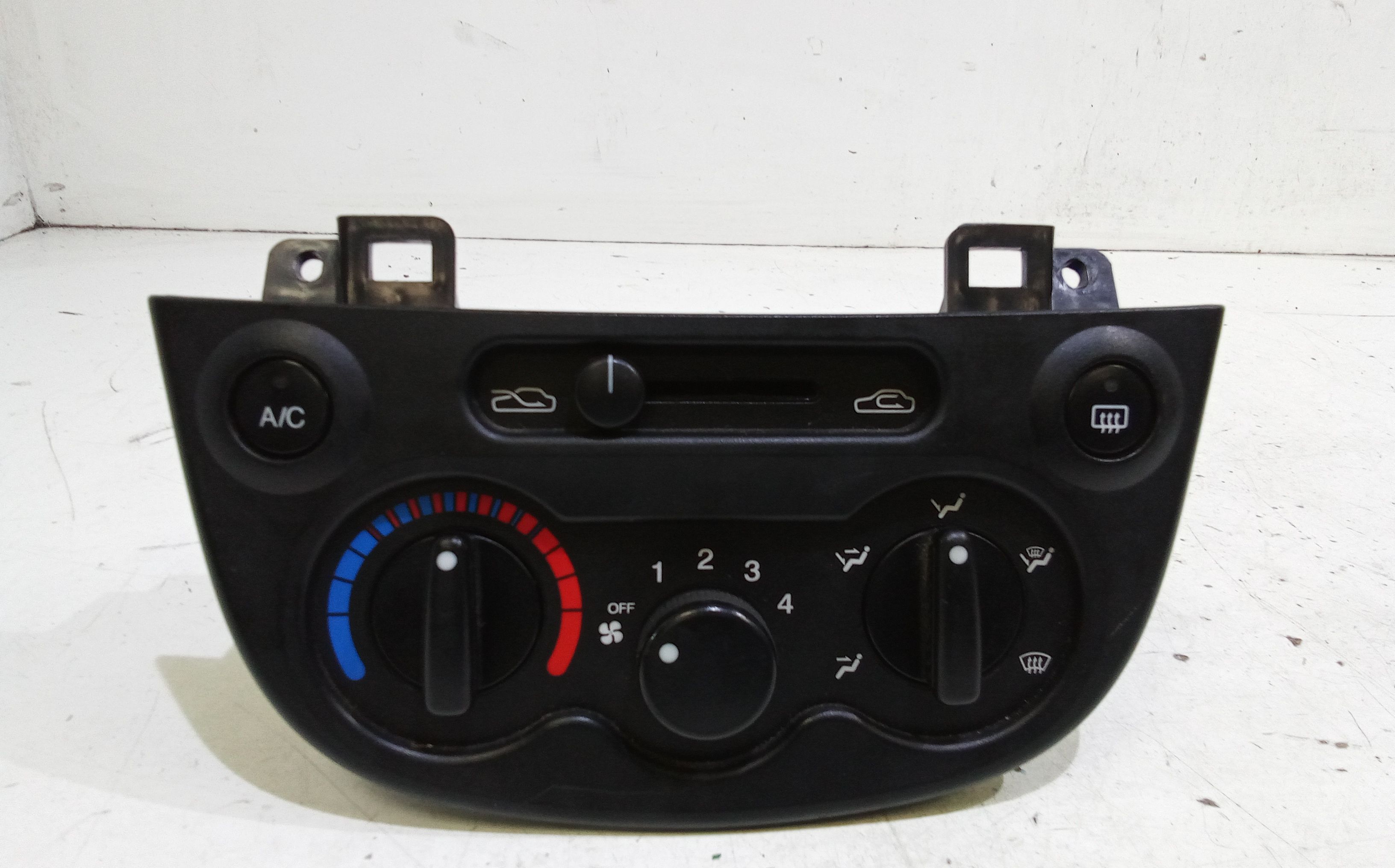 Blocco Comando Climatizzazione 96397521 Usato