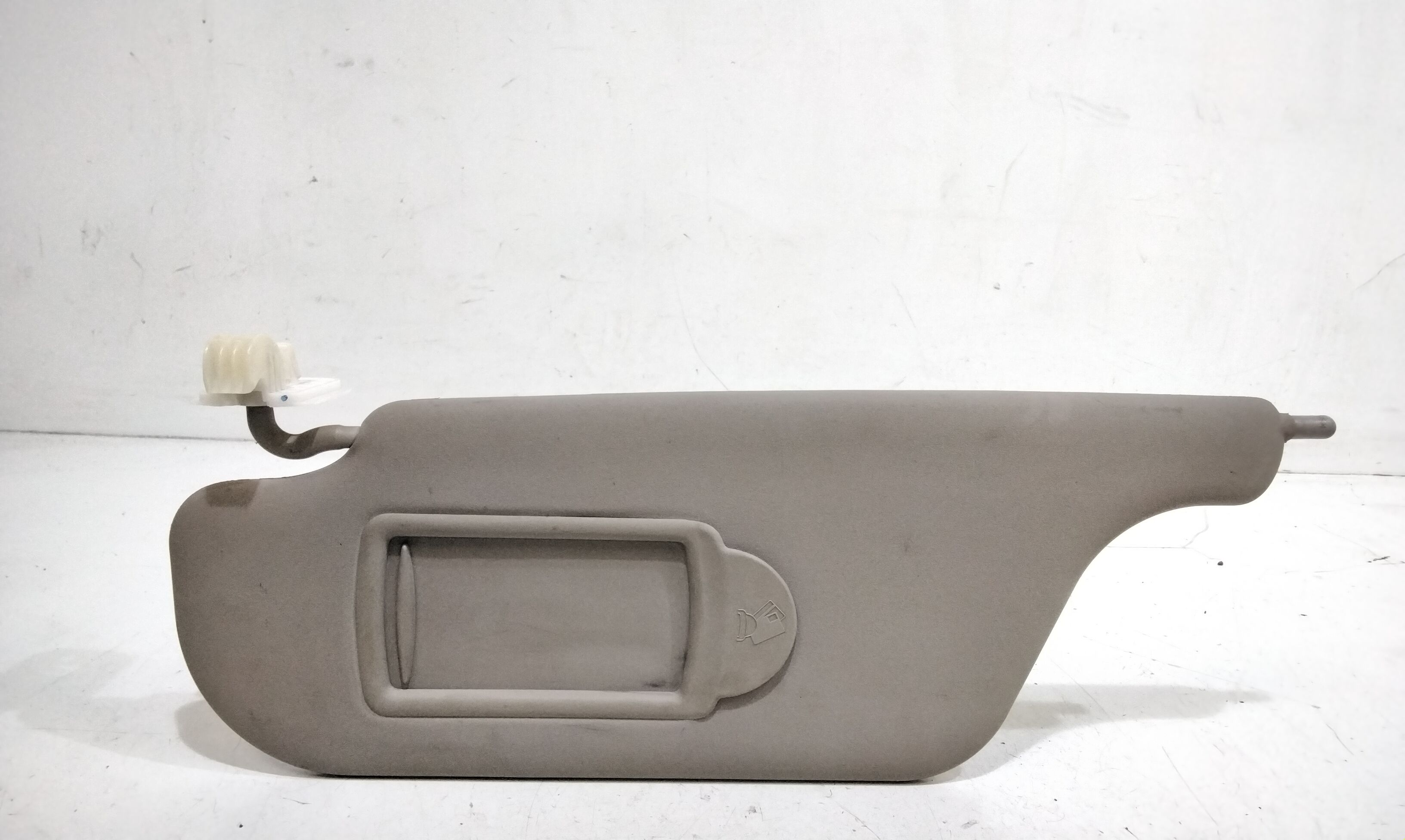 Aletta Parasole Parabrezza Sinistro 8200294234 Usato