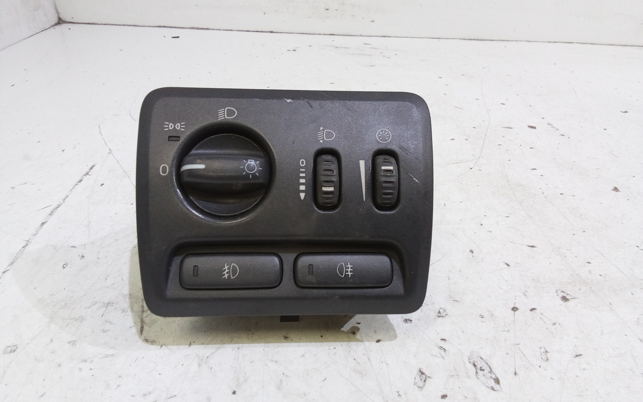 Interruttore Blocco Comando Luci 30739412 Usato