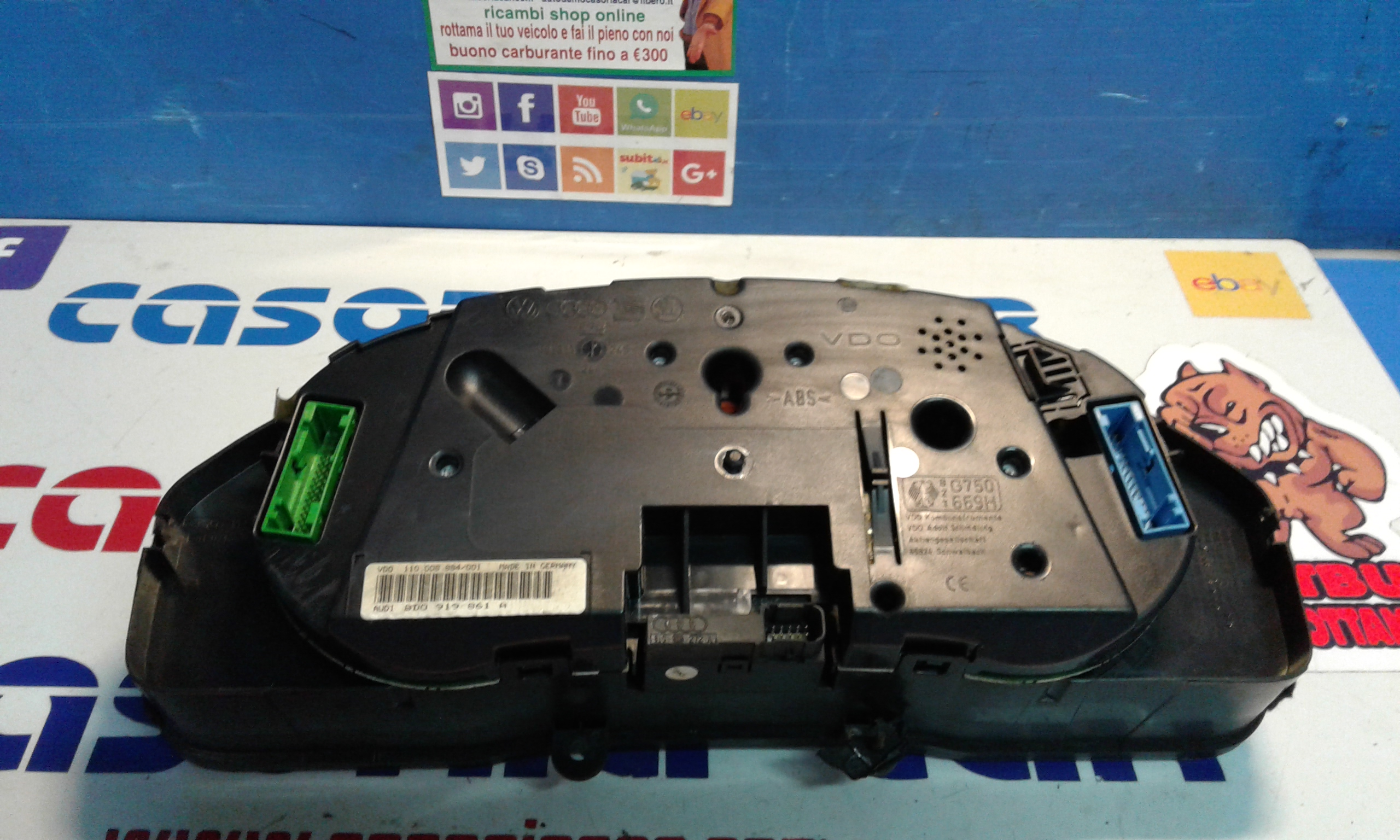 Quadro Portastrumenti Usato