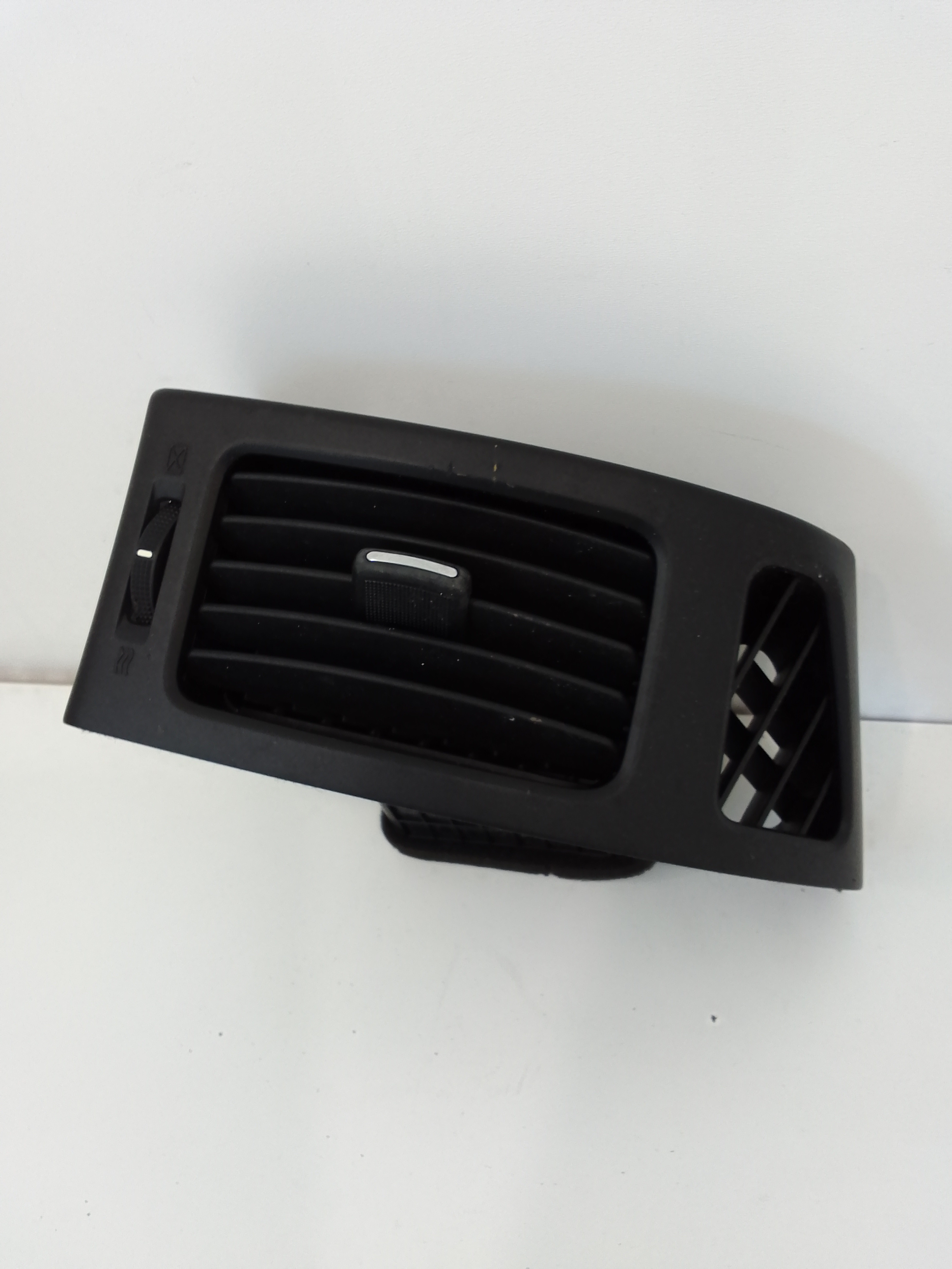 Condotto Aria Bocchette Lat. Cruscotto Sinistro 973802H000 Usato