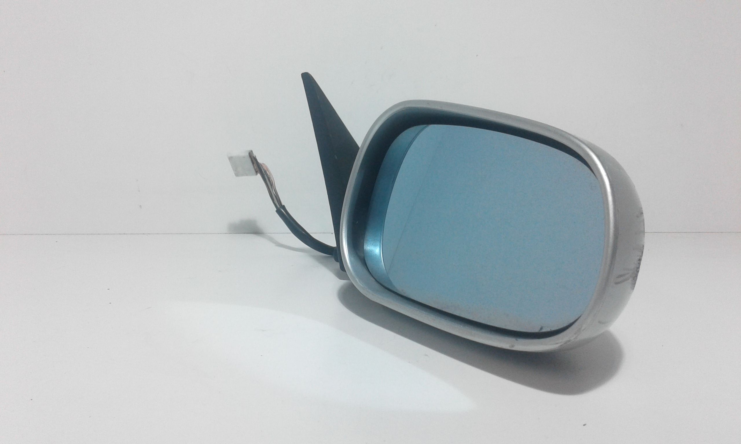 Retrovisore Est. Destro Usato