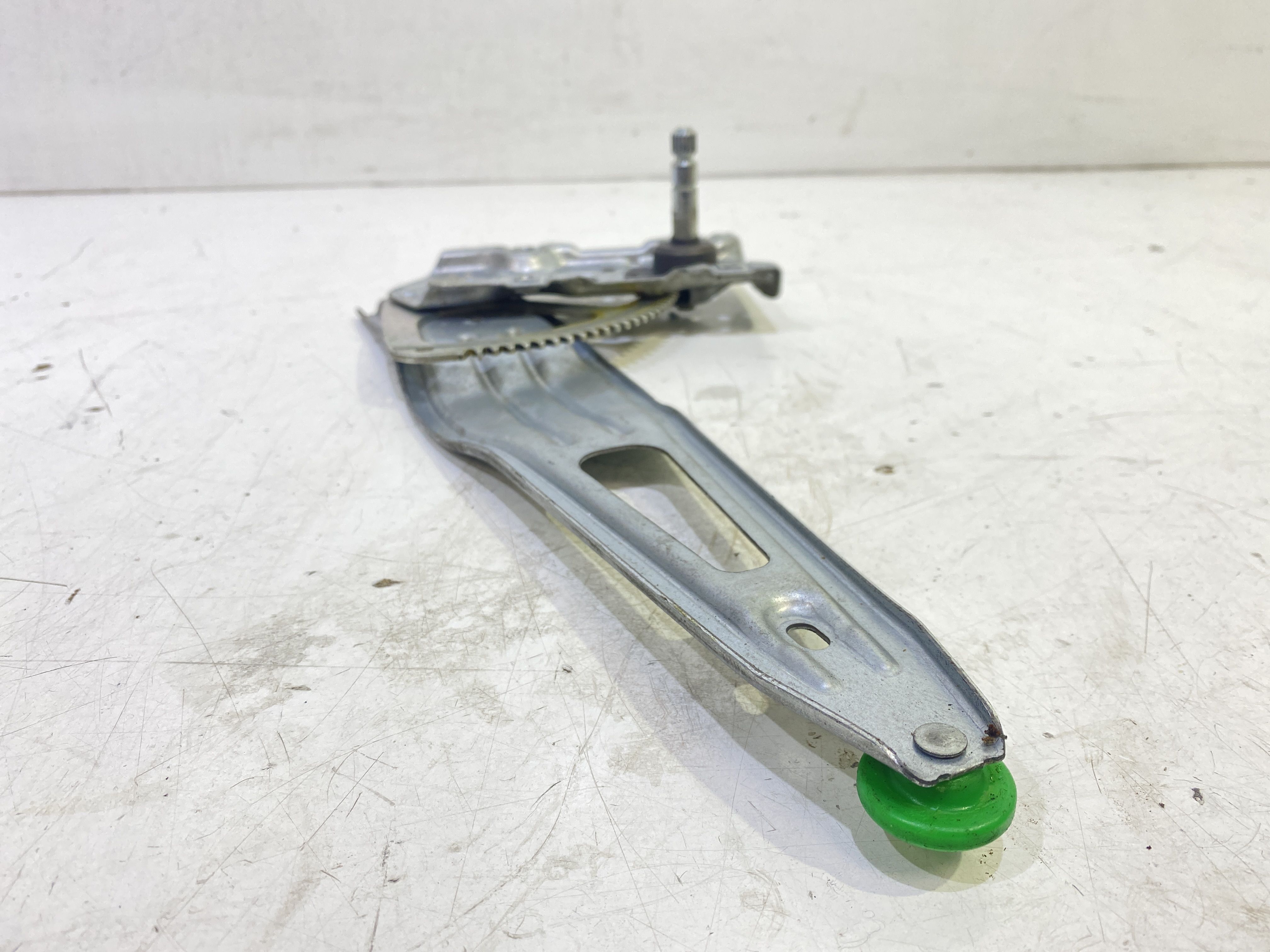 Alzacristallo Porta Post. Sinistro 6984052180 Usato