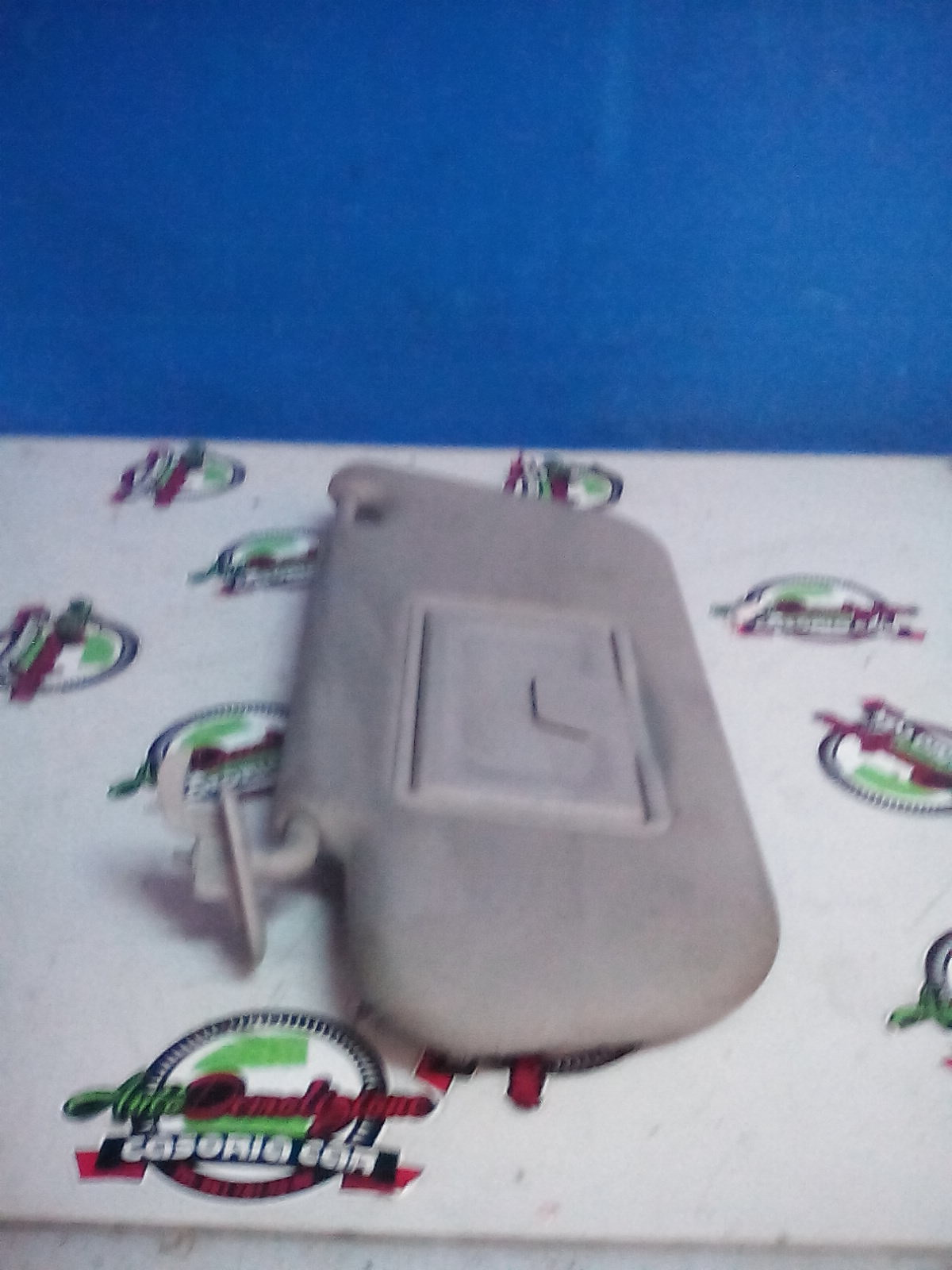 Aletta Parasole Parabrezza Sinistro DD106932094 Usato