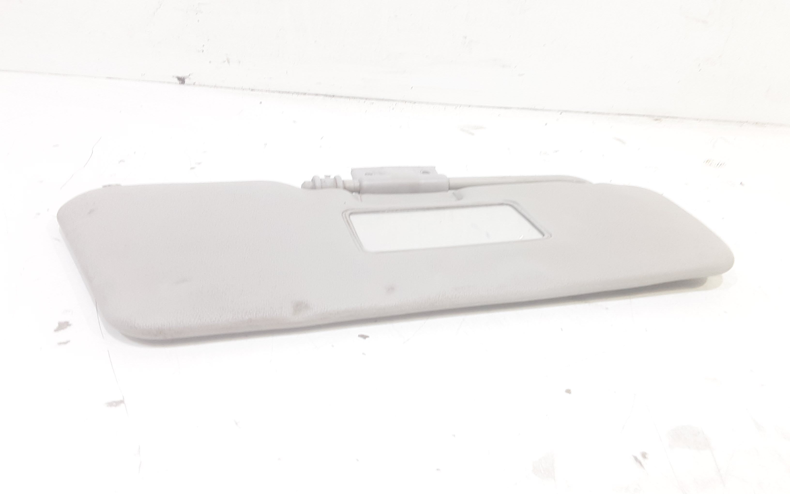 Aletta Parasole Parabrezza Destro 735244339 Usato