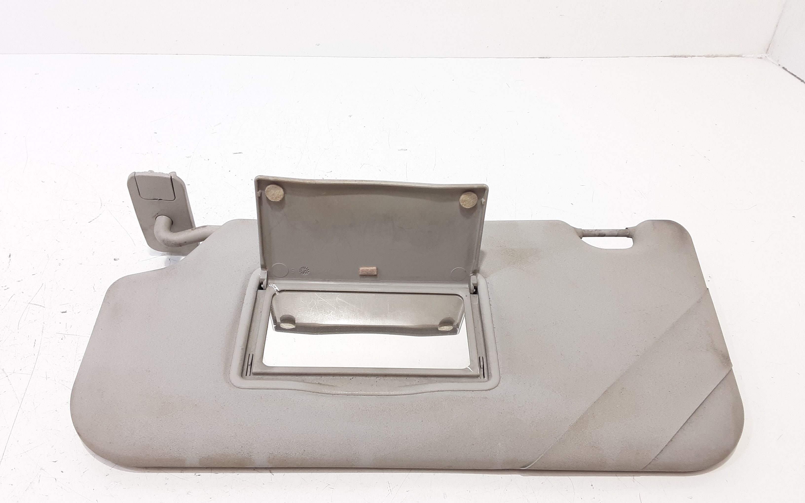 Aletta Parasole Parabrezza Sinistro 2019050 Usato