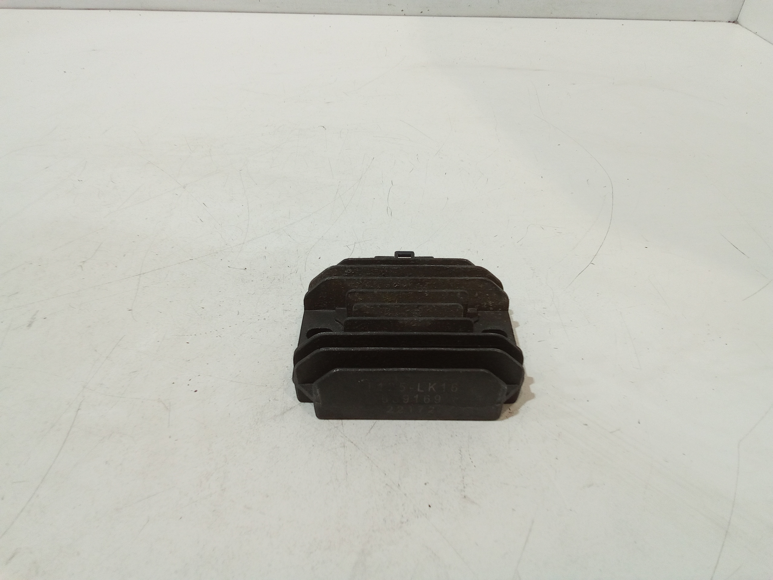 Regolatore Tensione Usato