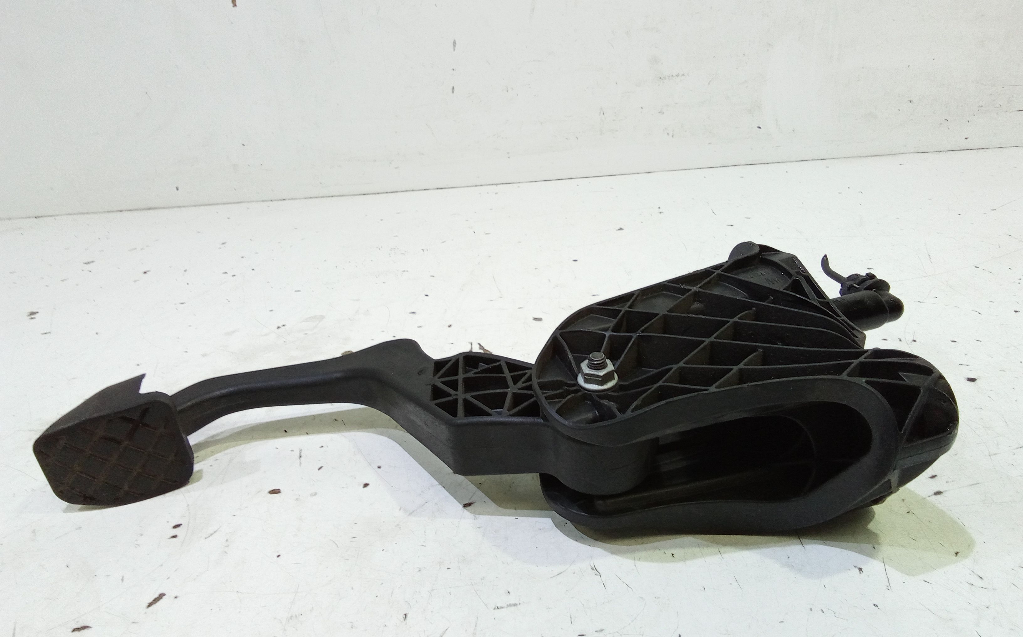 Pedale Frizione 1T1721321B Usato