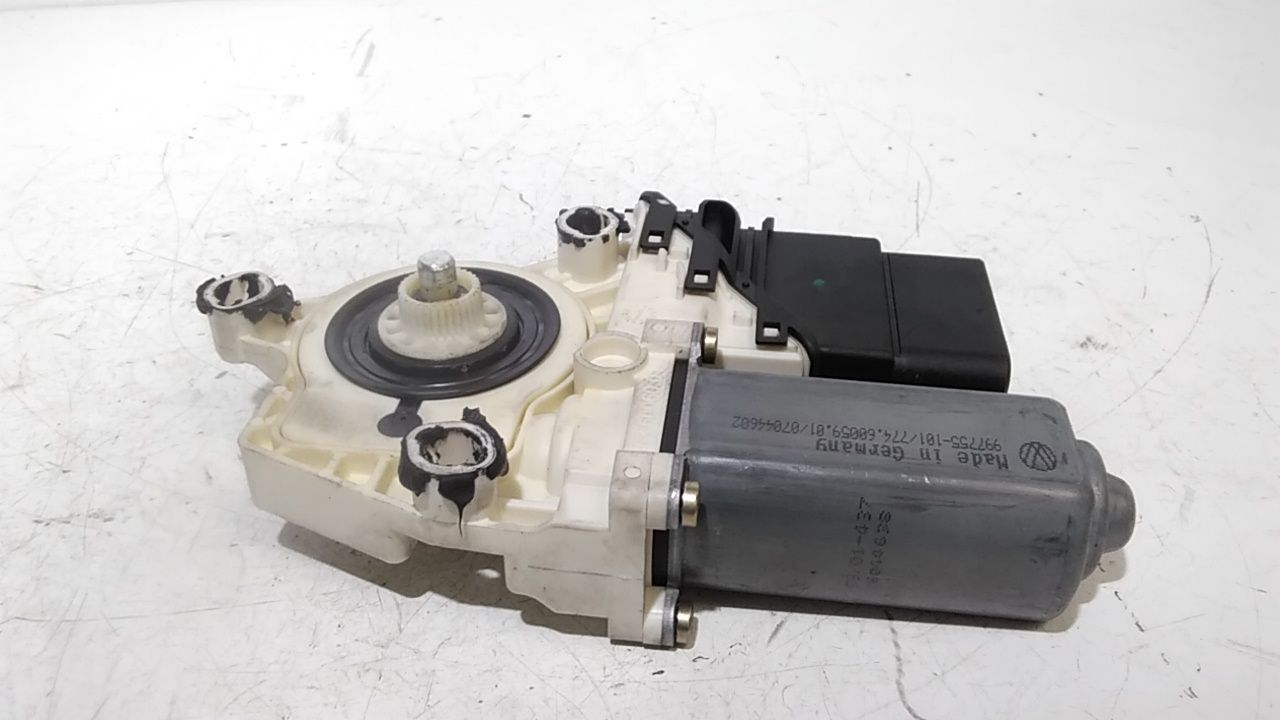 Motorino Alzacristallo Porta Post. Destro 5K0959704VW3 Usato