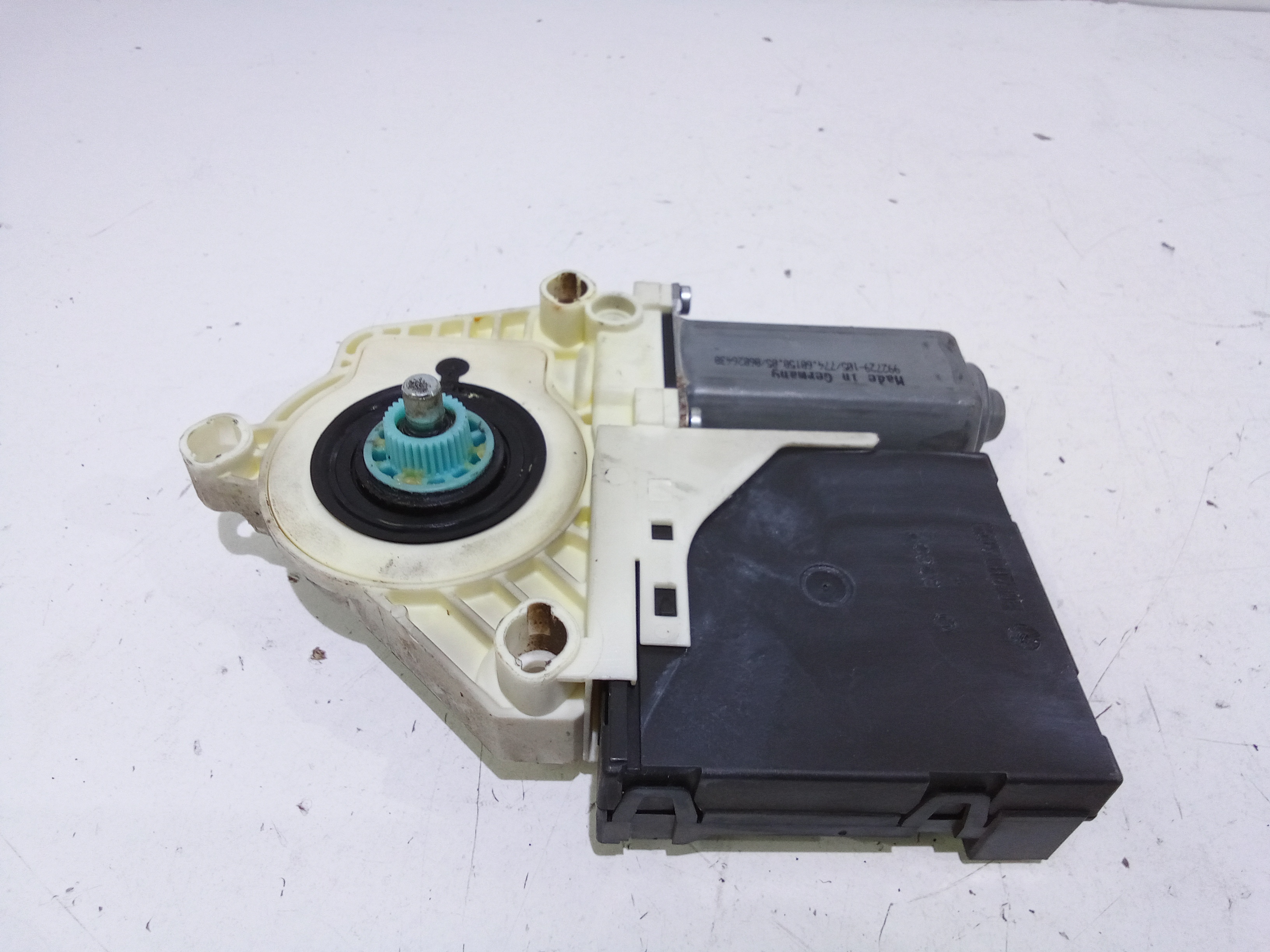 Motorino Alzacristallo Porta Ant. Destro 5K0959702AZ07 Usato