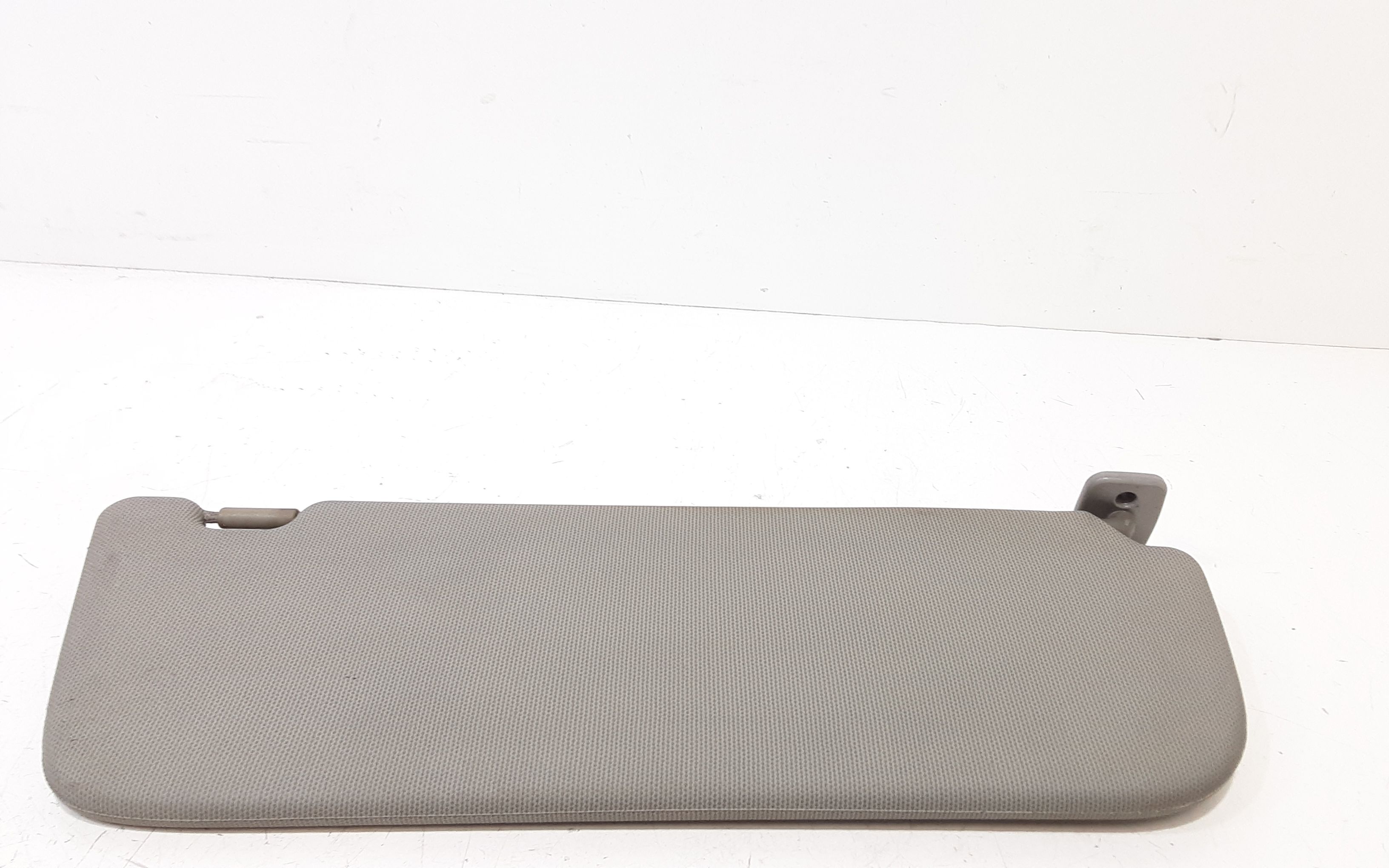 Aletta Parasole Parabrezza Sinistro 96405685 Usato