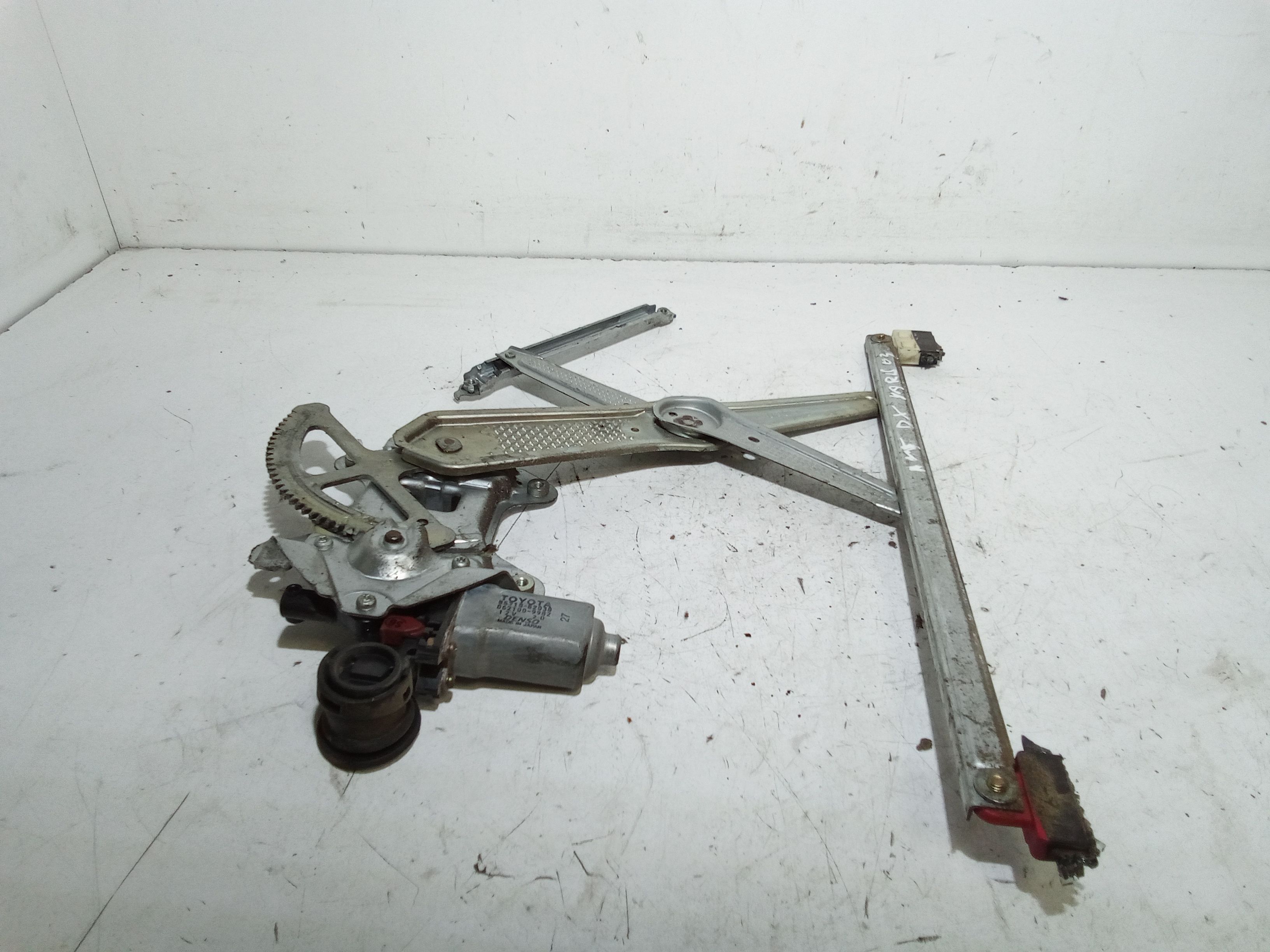 Alzacristallo Porta Ant. Destro 698100D010 Usato