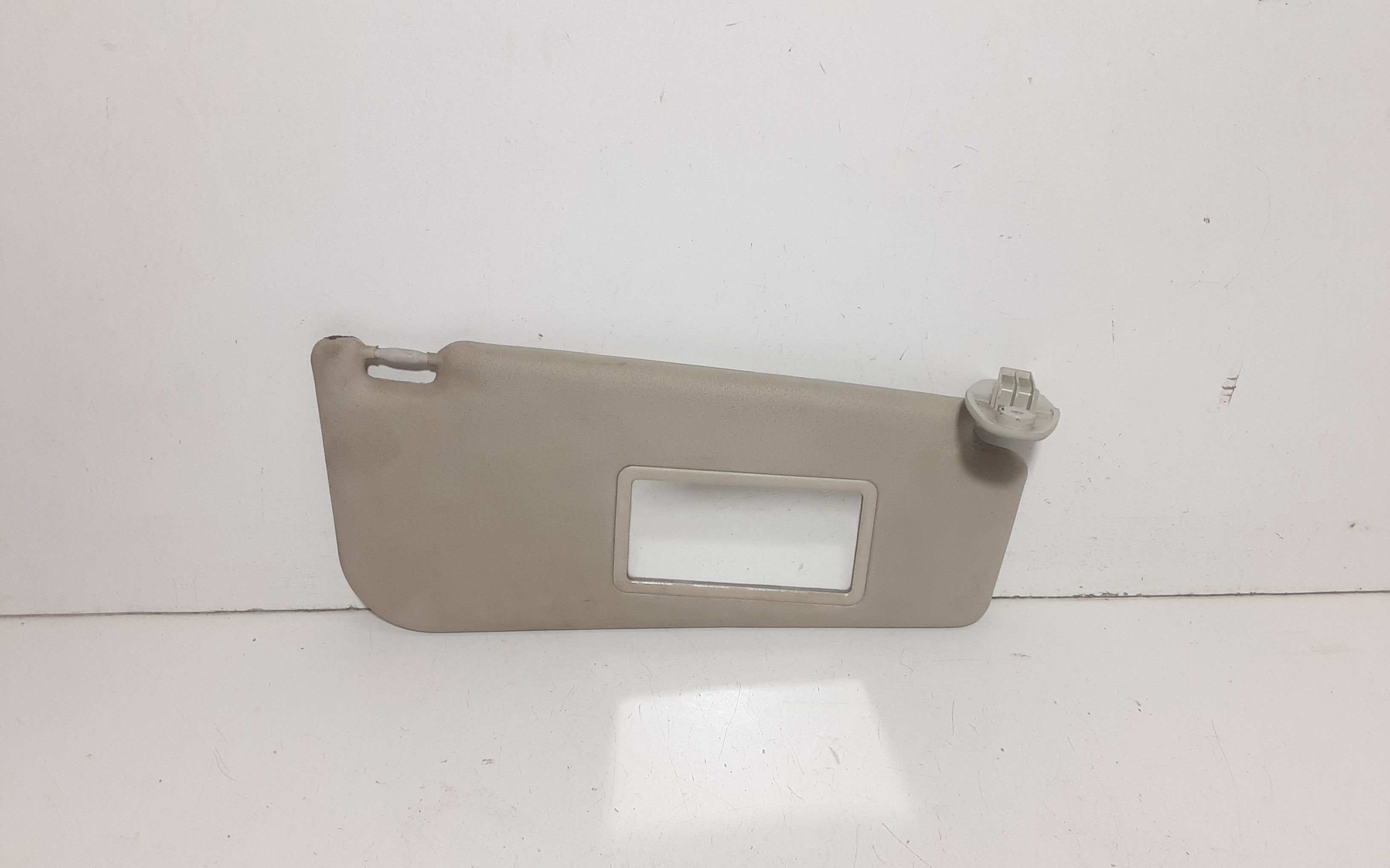 Aletta Parasole Parabrezza Destro 735338206 Usato