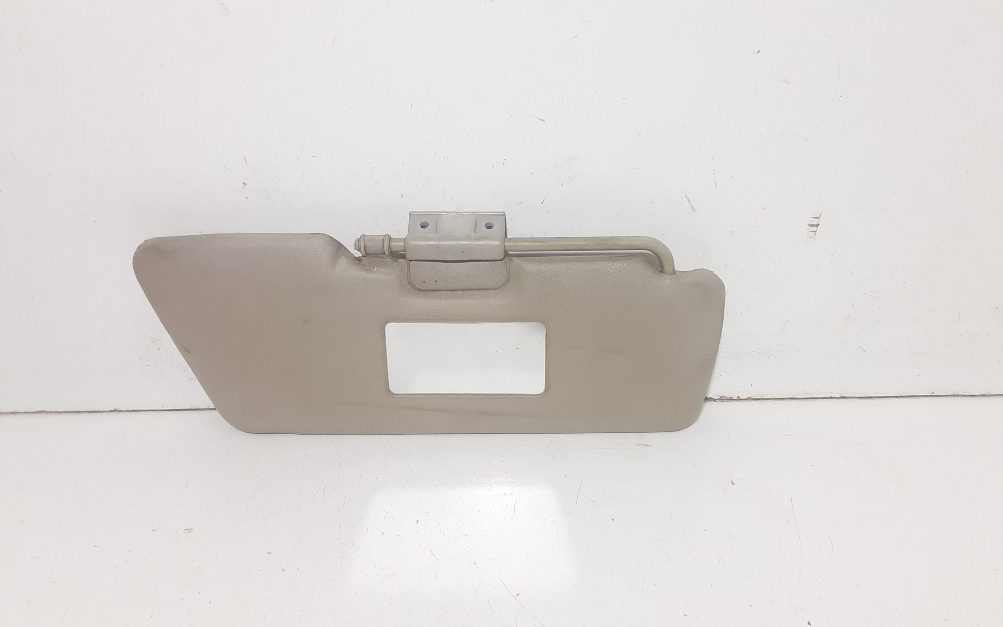 Aletta Parasole Parabrezza Destro 735244339 Usato