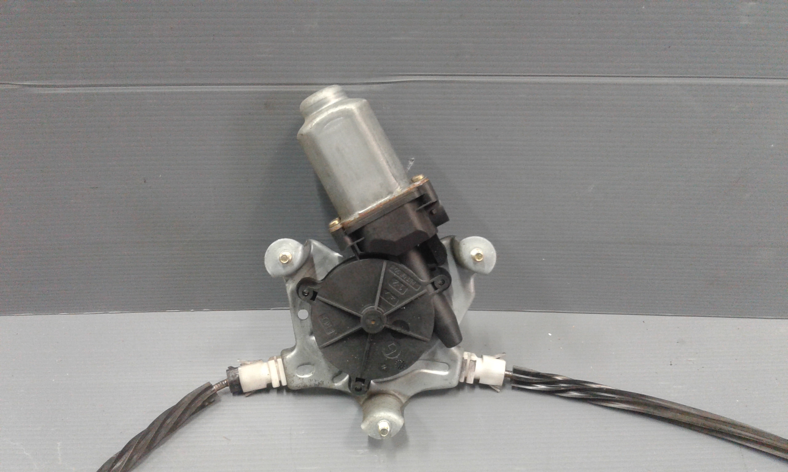 Alzacristallo Porta Ant. Sinistro Usato