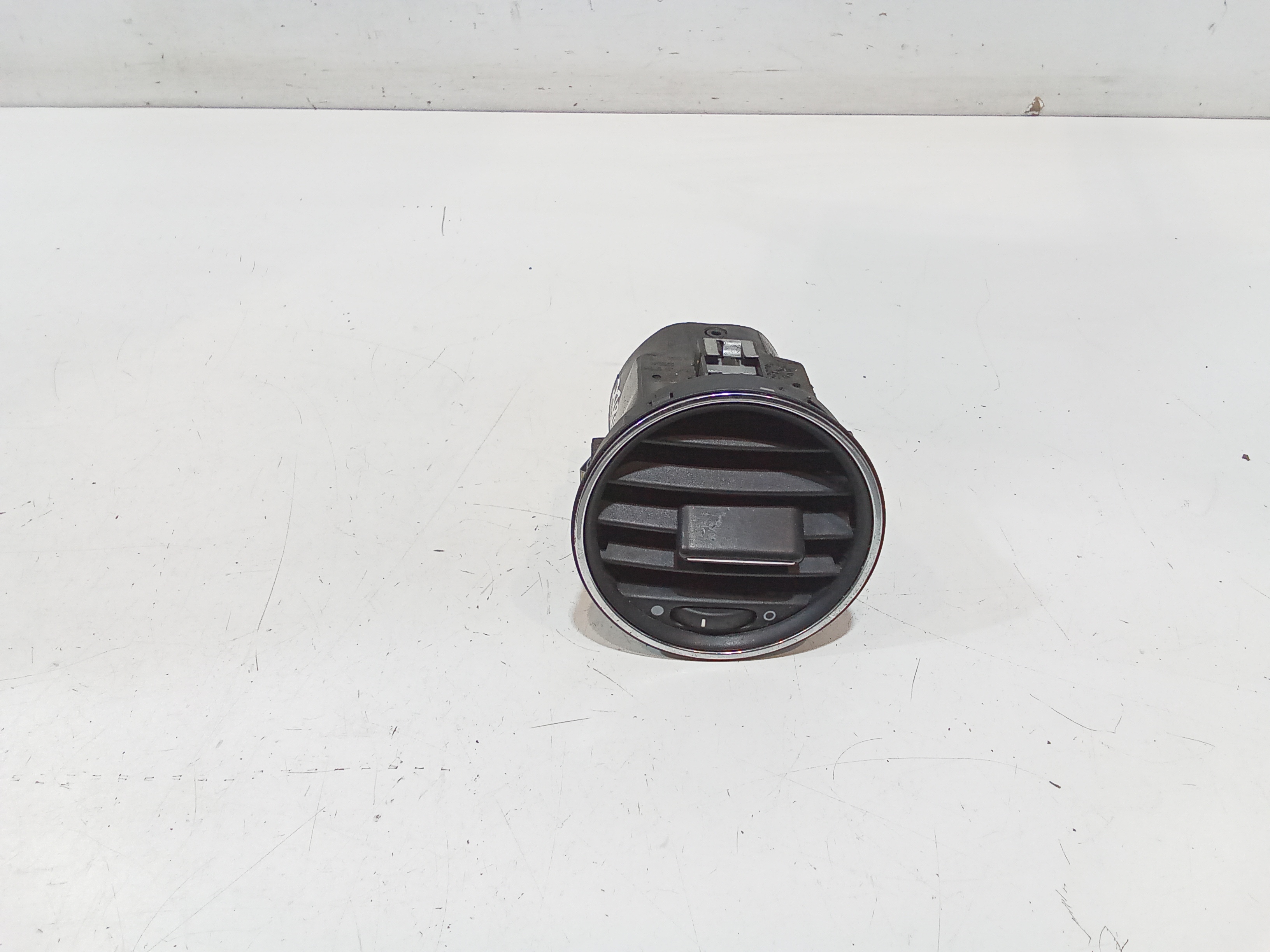 Condotto Aria Bocchette Lat. Cruscotto Sinistro Usato