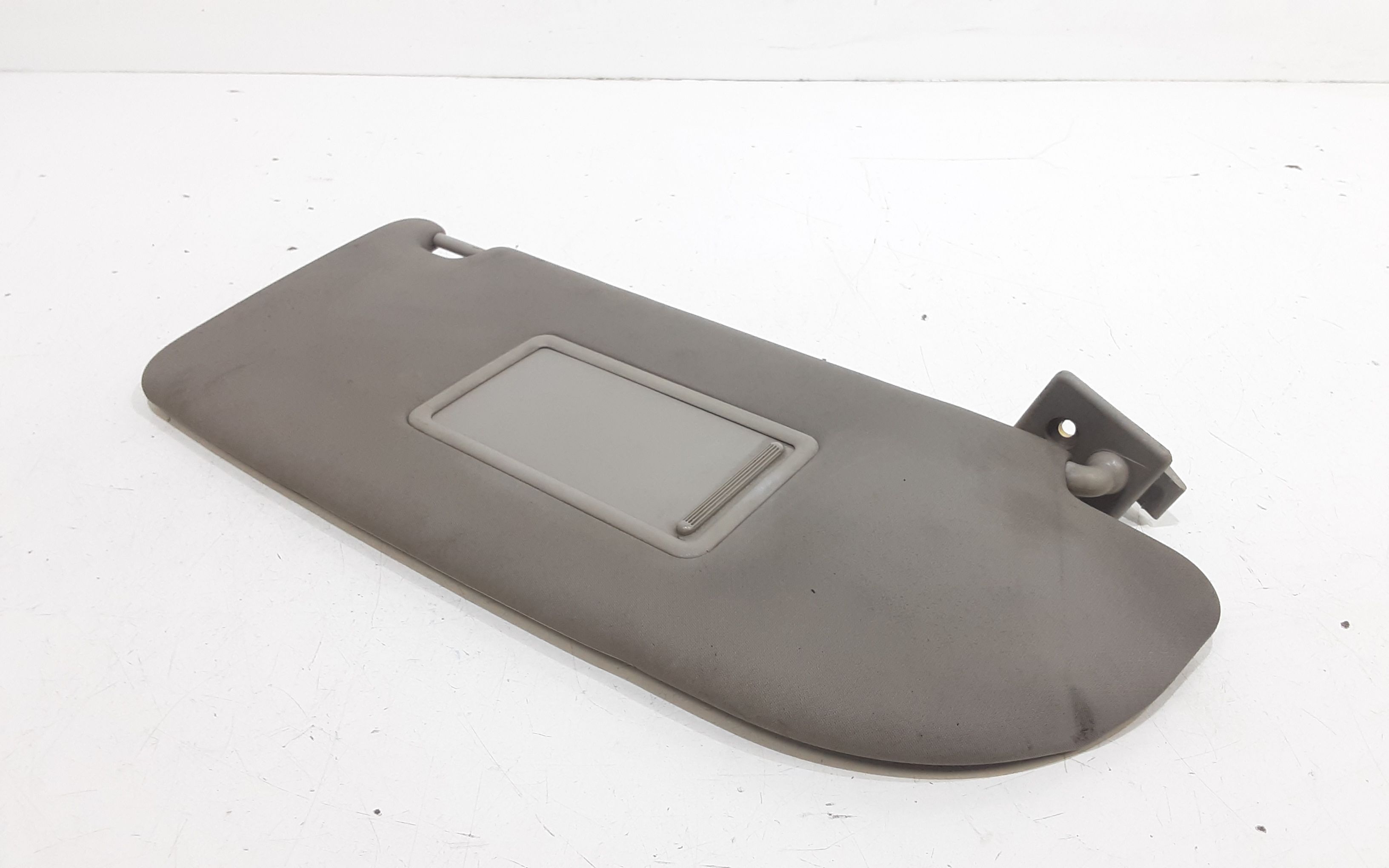 Aletta Parasole Parabrezza Destro 735314225 Usato