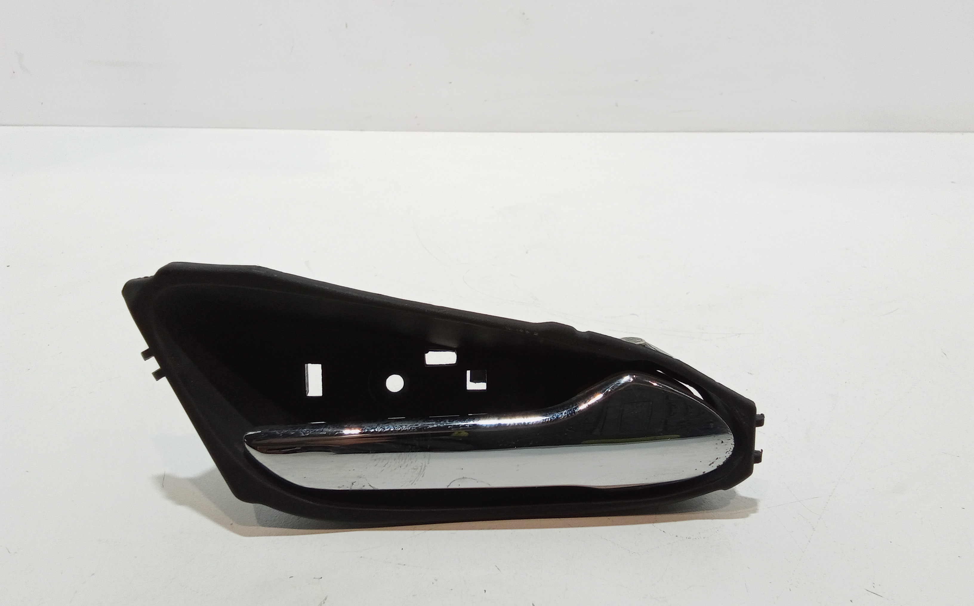 Maniglia Int. Apertura Porta Ant. Destro Usato