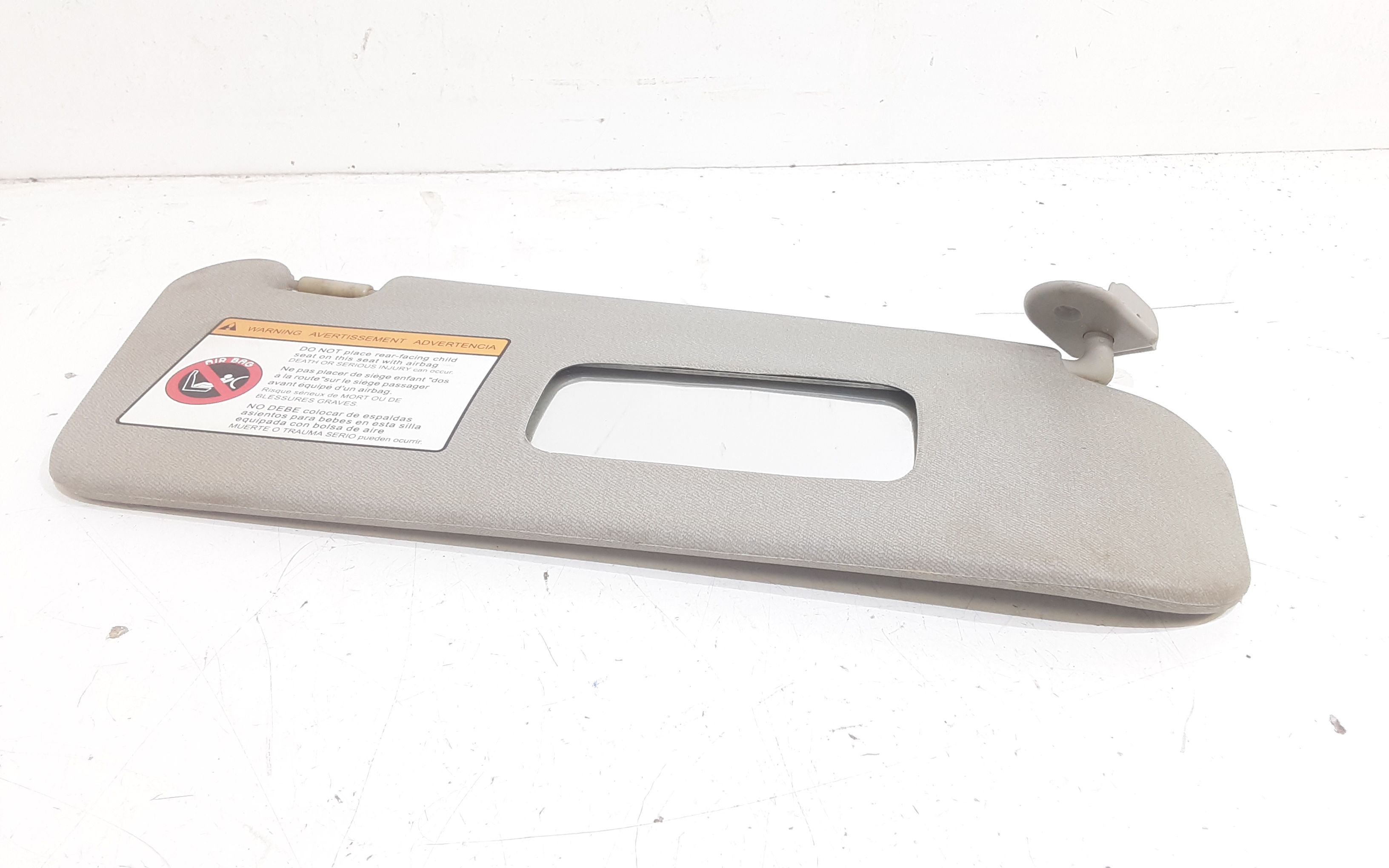 Aletta Parasole Parabrezza Destro 96537730 Usato