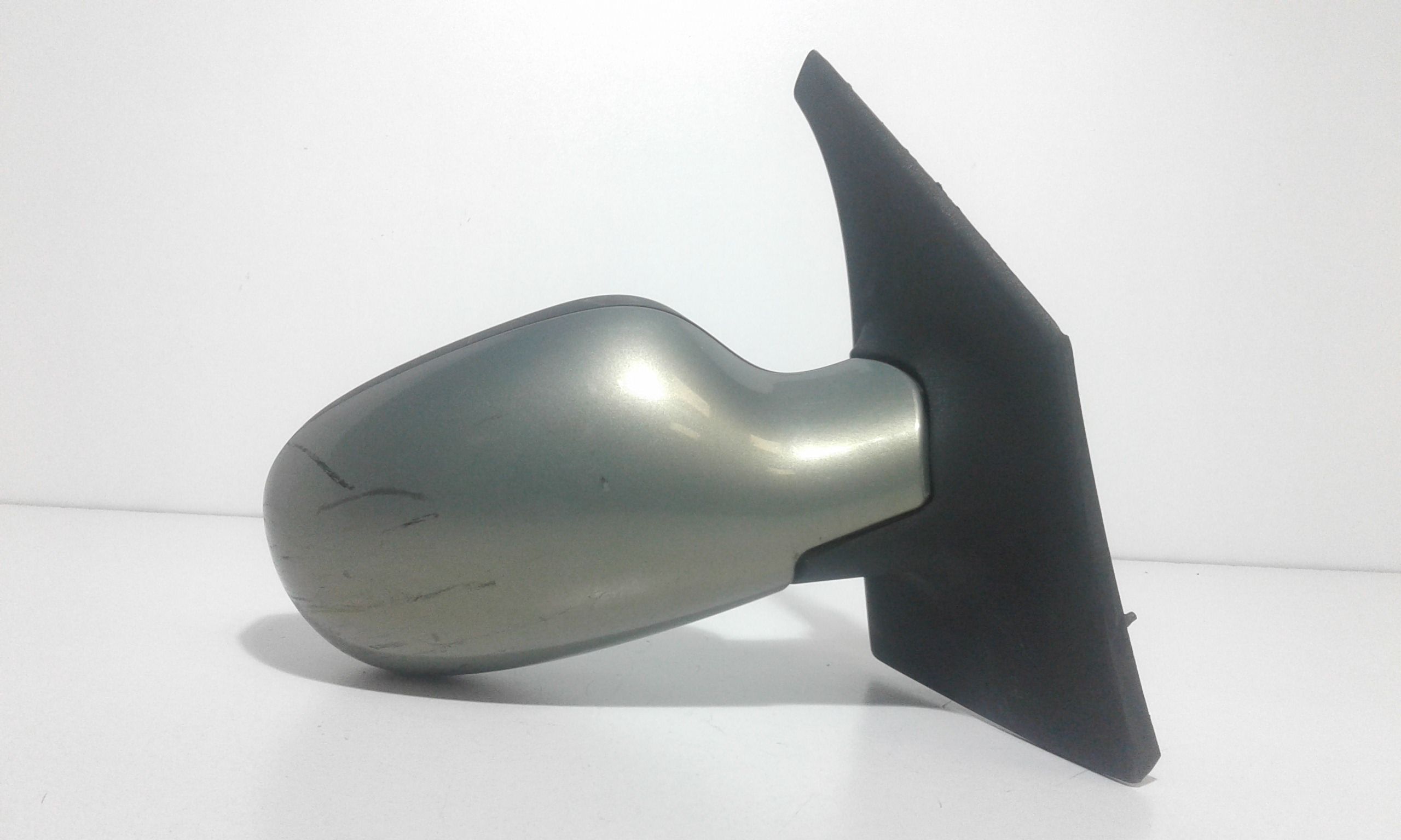 Retrovisore Est. Destro Usato