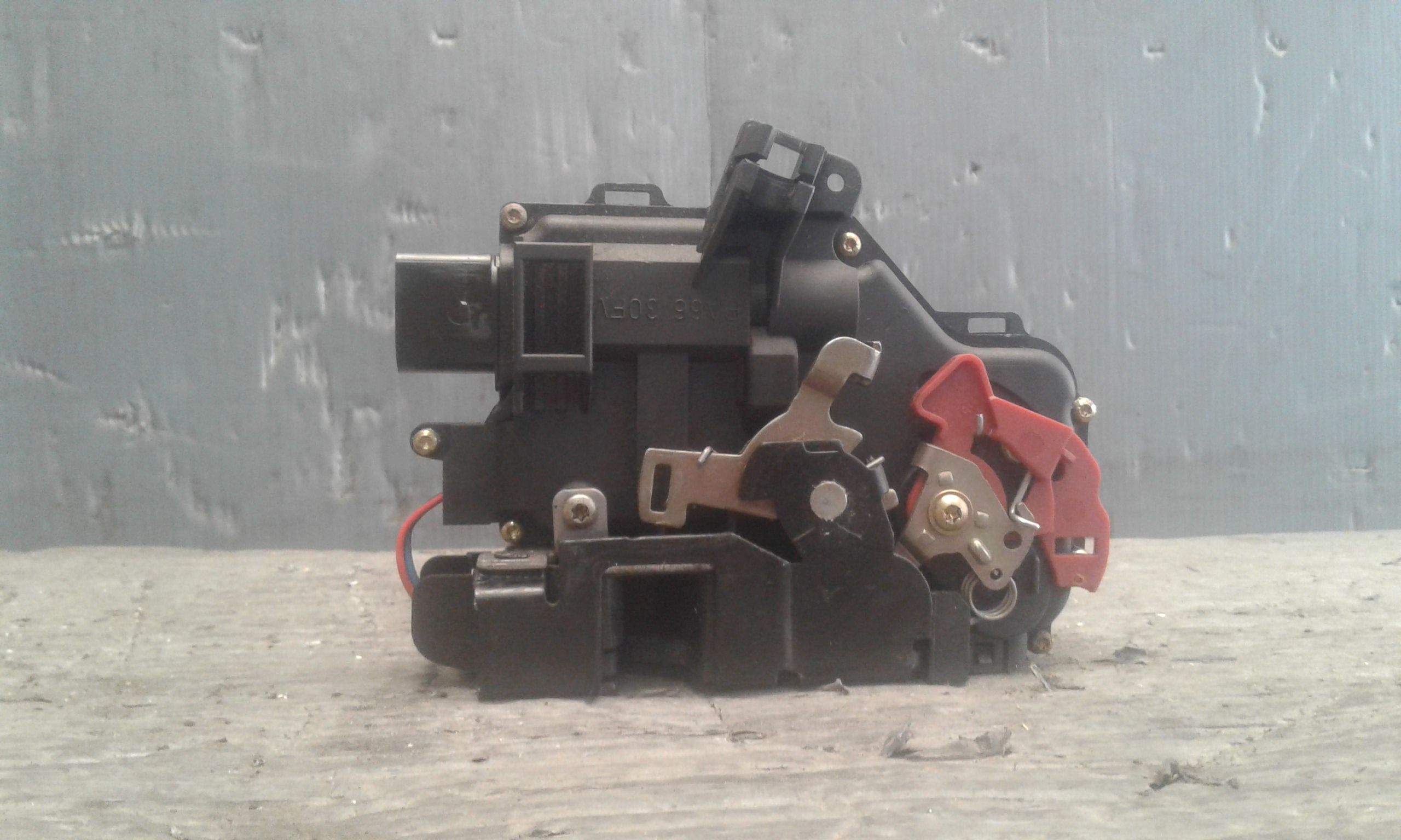 Serratura Porta Ant. Destro 8E1837016C Usato