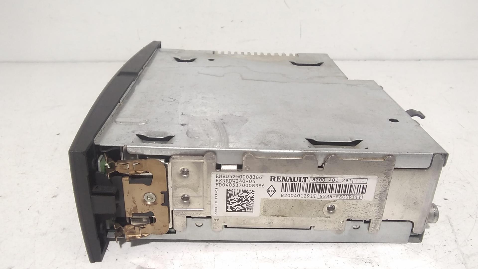 Autoradio 281489095R Usato