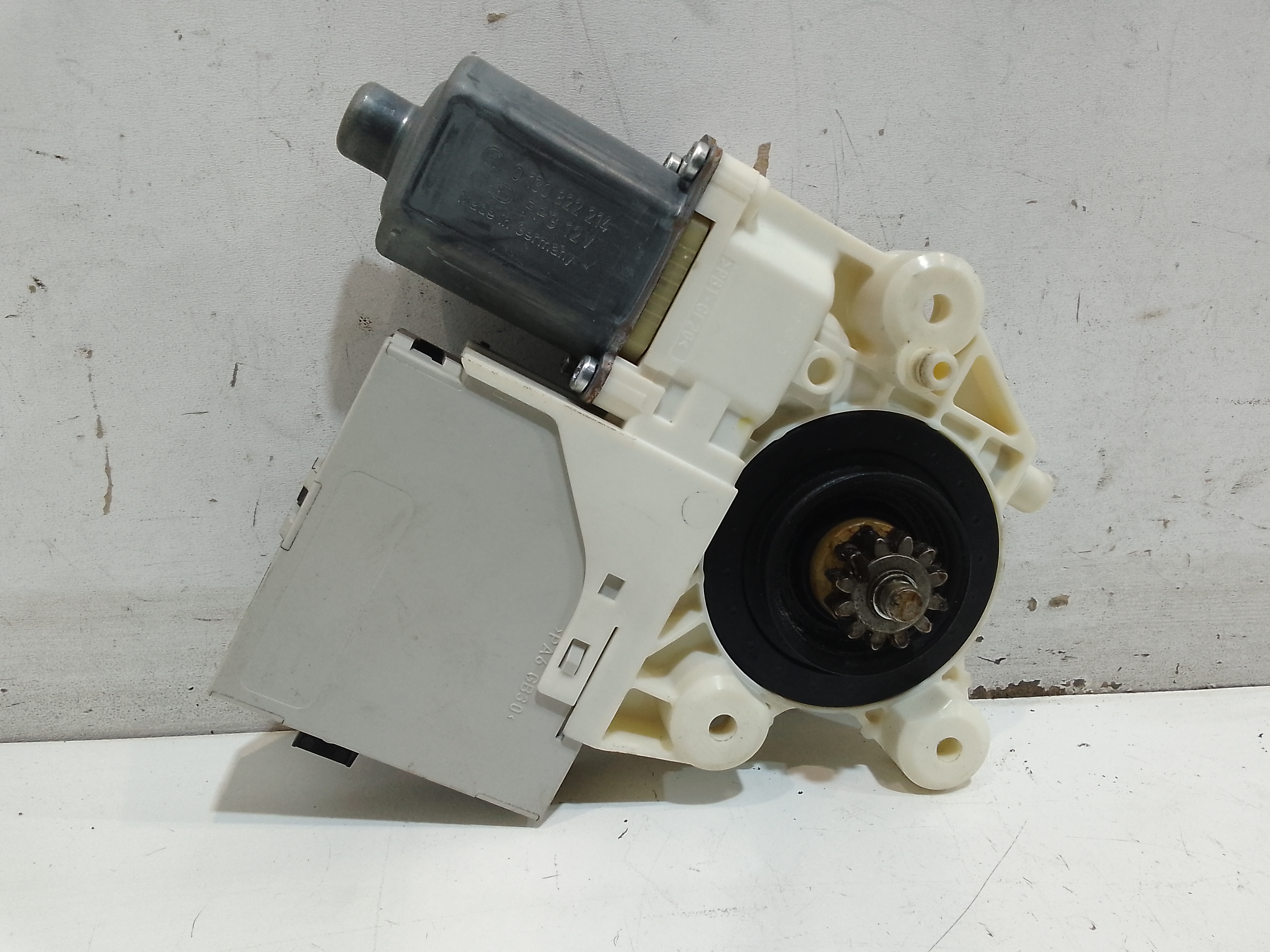 Motorino Alzacristallo Porta Ant. Destro 1347884 Usato