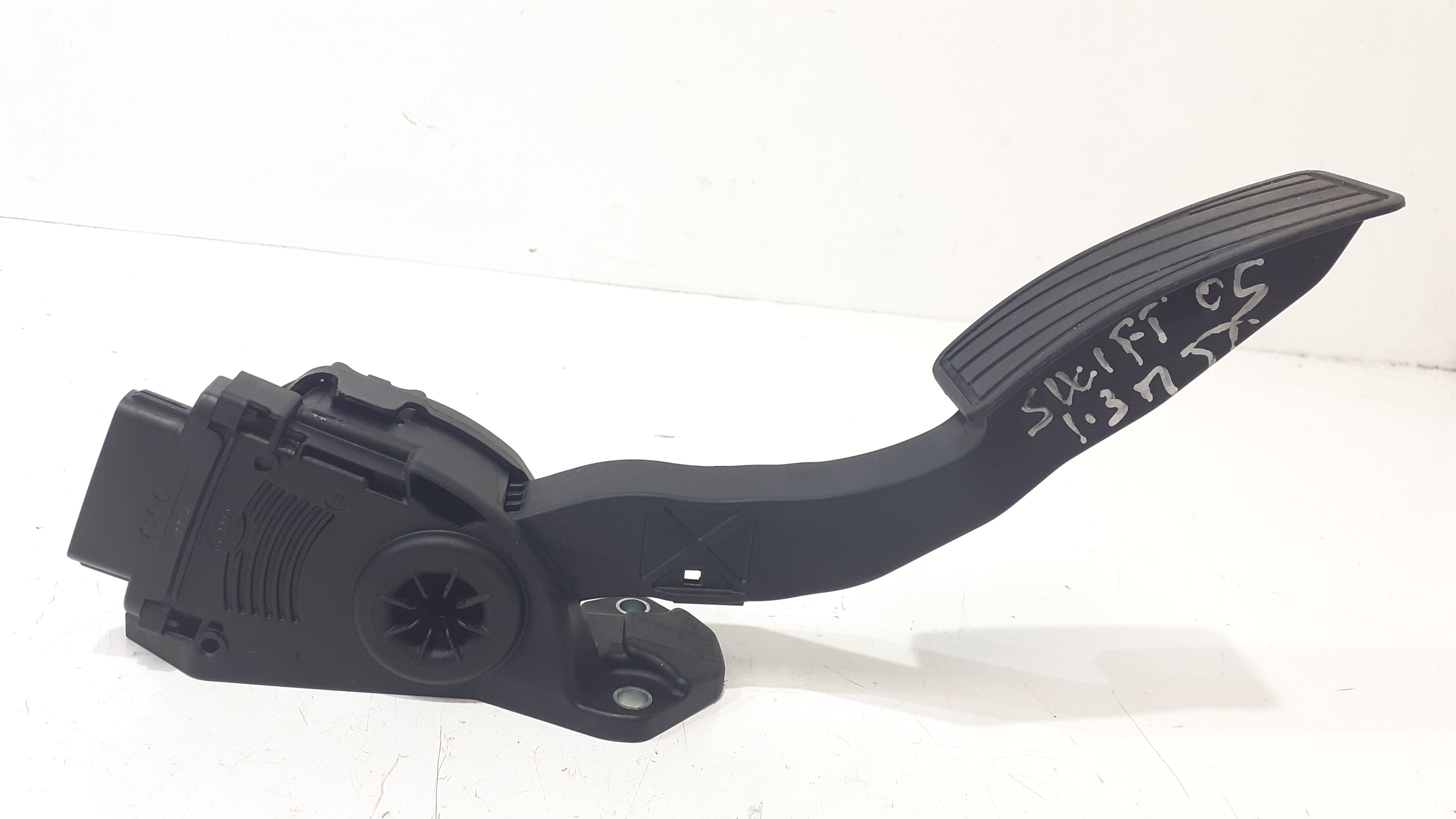 Pedale Acceleratore 4940057K50000 Usato