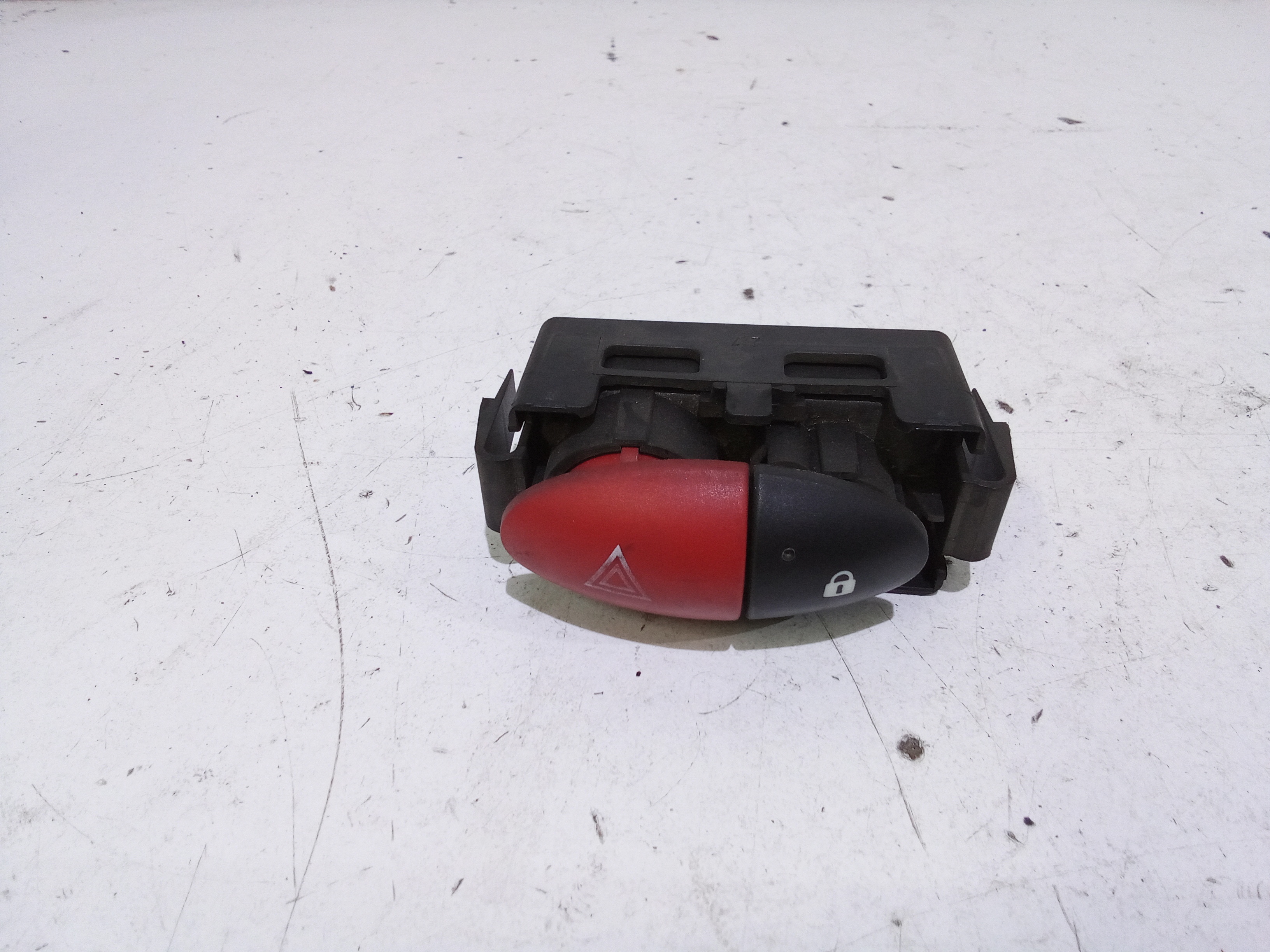 Interruttore Luci Emergenza Usato