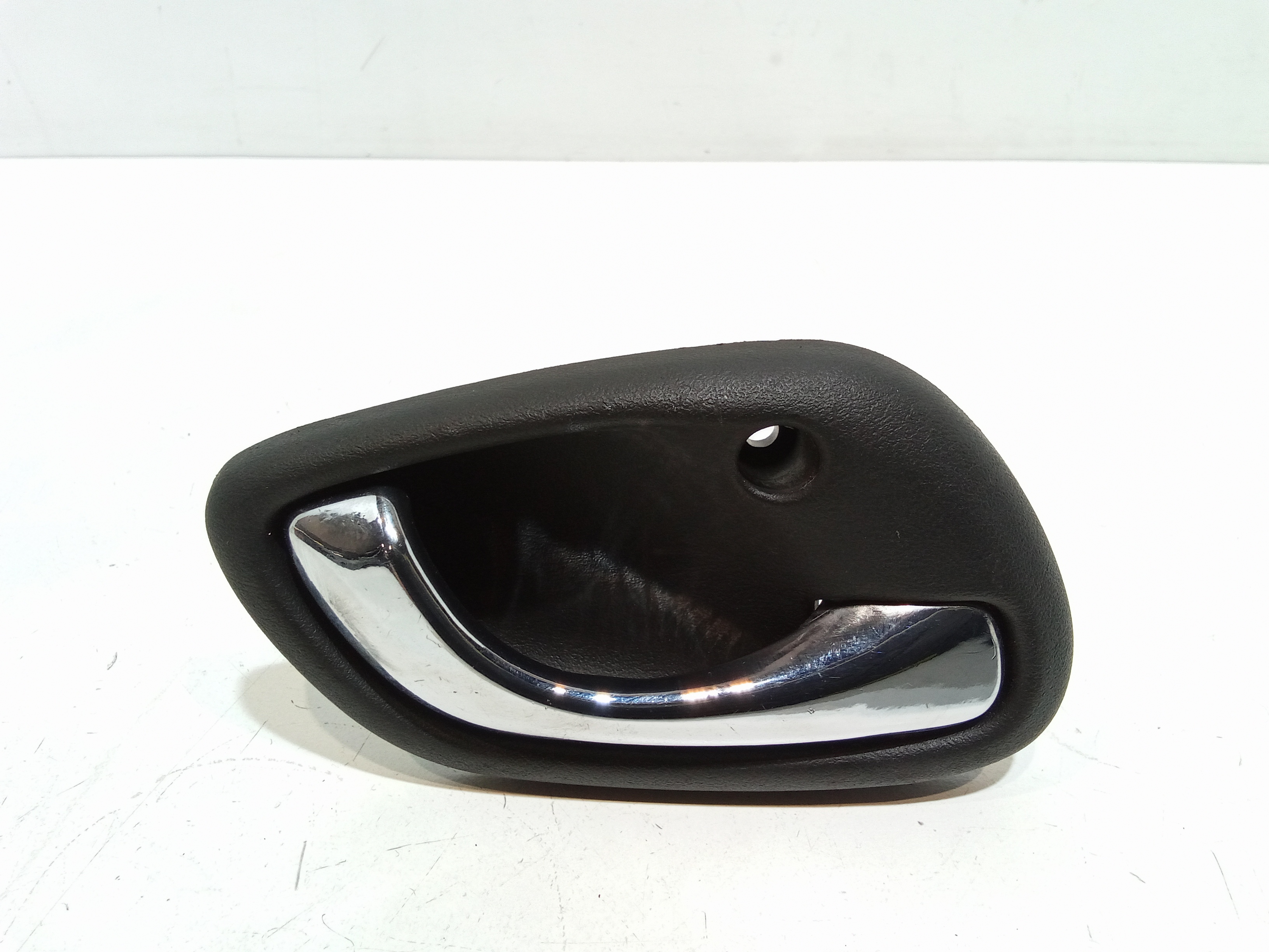 Maniglia Int. Apertura Porta Ant. Destro Usato