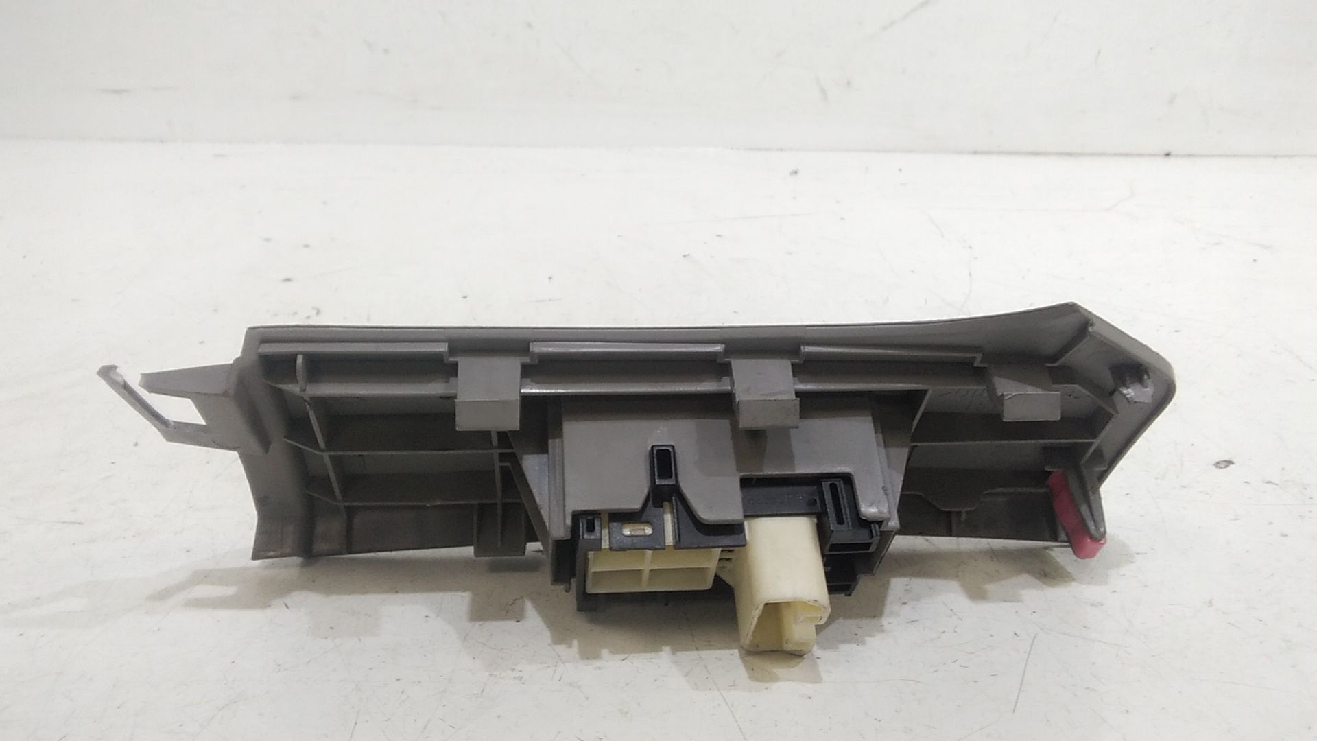 Interruttore Alzacristalli Porta Ant. Destro Usato