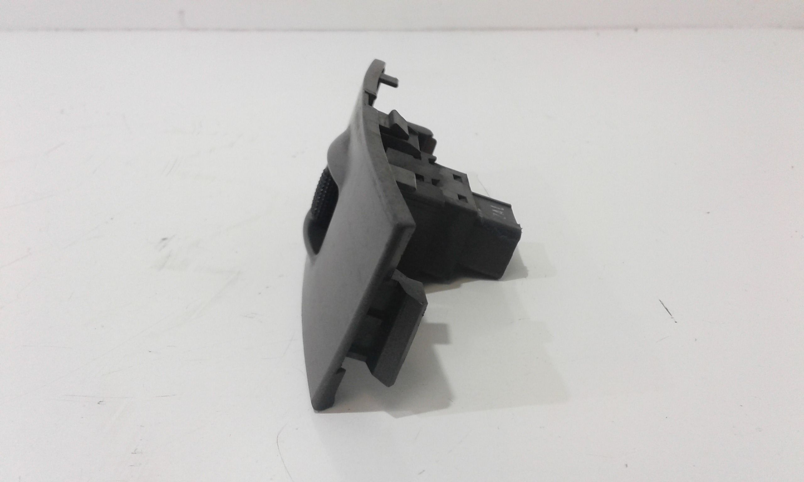 Interruttore Alzacristalli Porta Post. Sinistro Usato