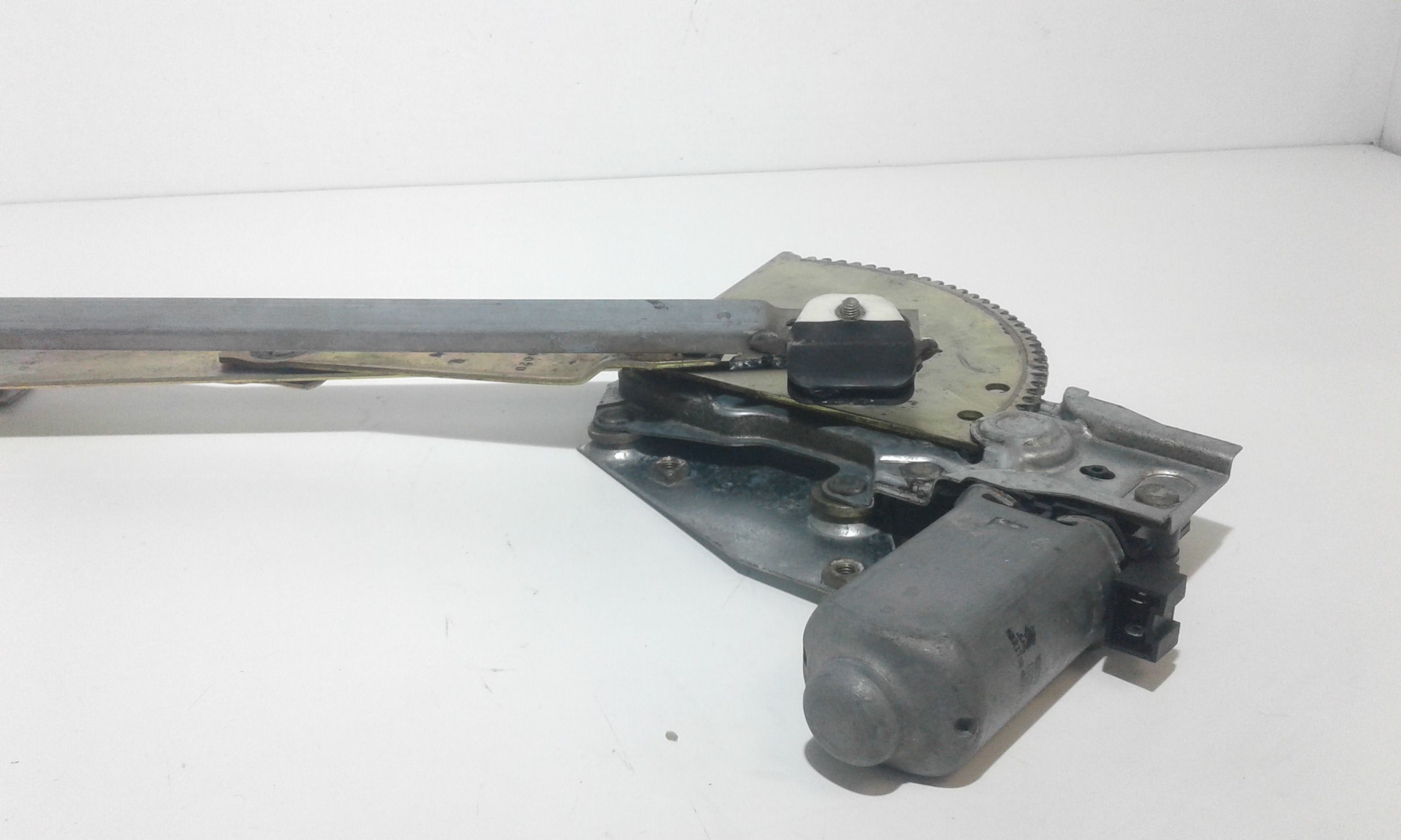 Alzacristallo Porta Ant. Sinistro Usato