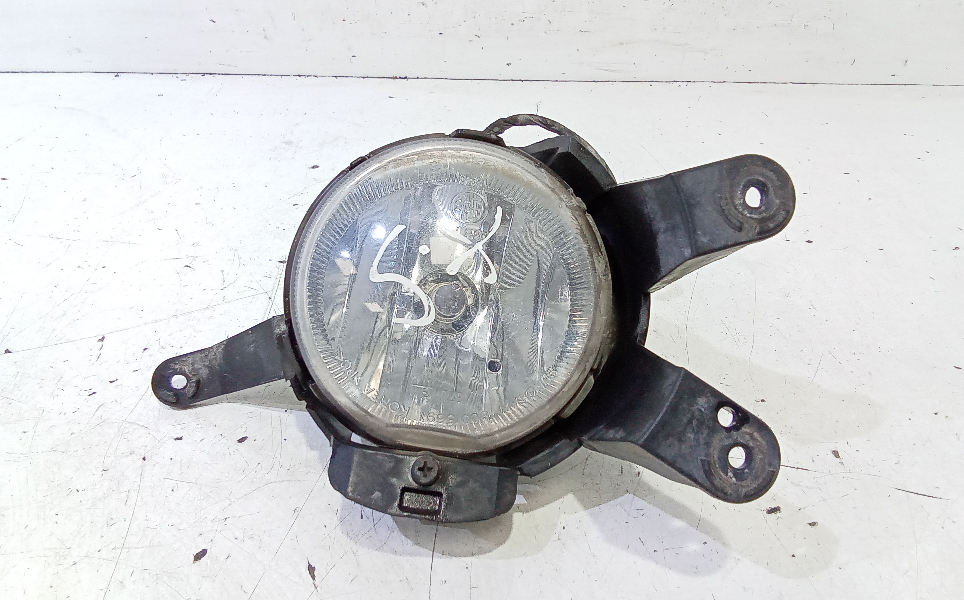 Proiettore fendinebbia Sinistro - Immagine 1 di 5