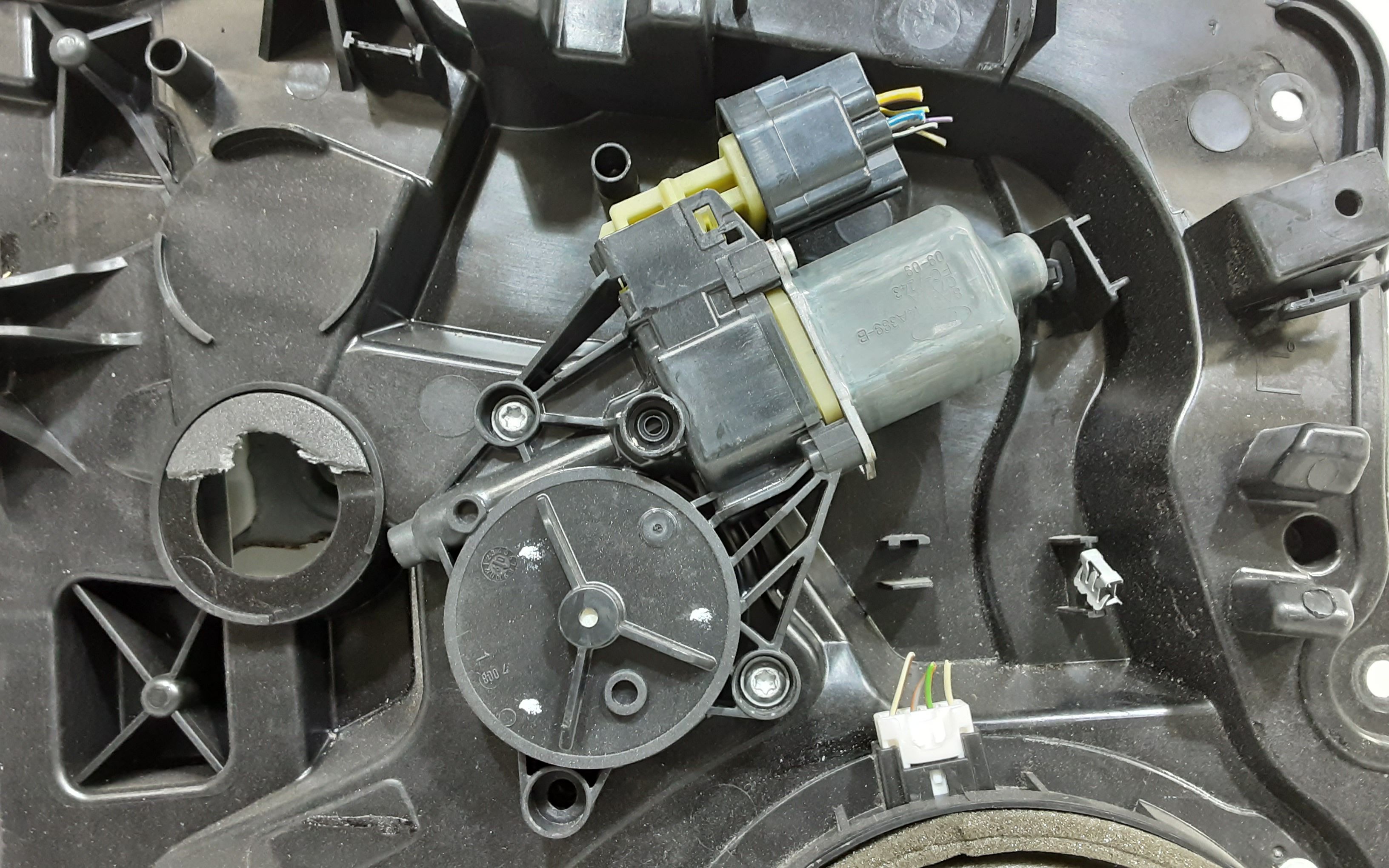 Alzacristallo Porta Ant. Sinistro Usato