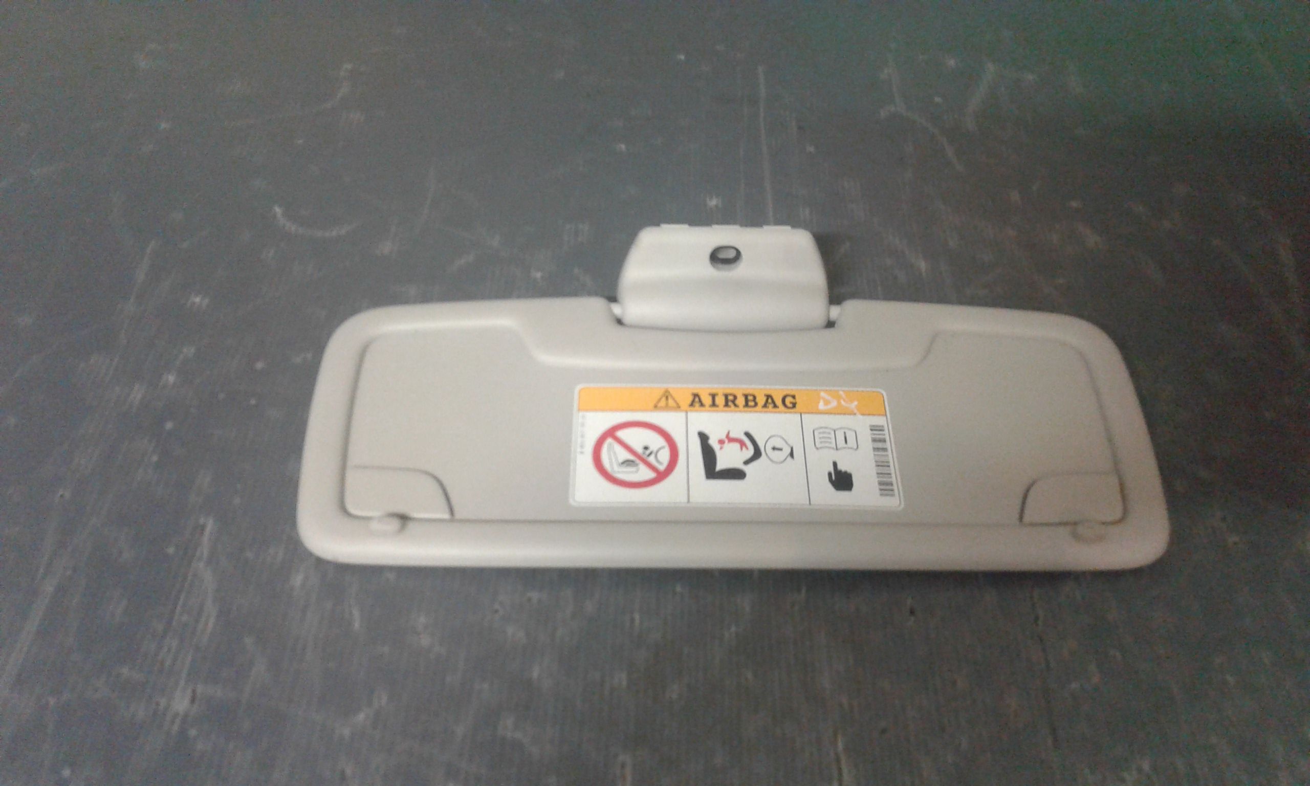 Aletta Parasole Parabrezza Destro A4518100410C24A Usato