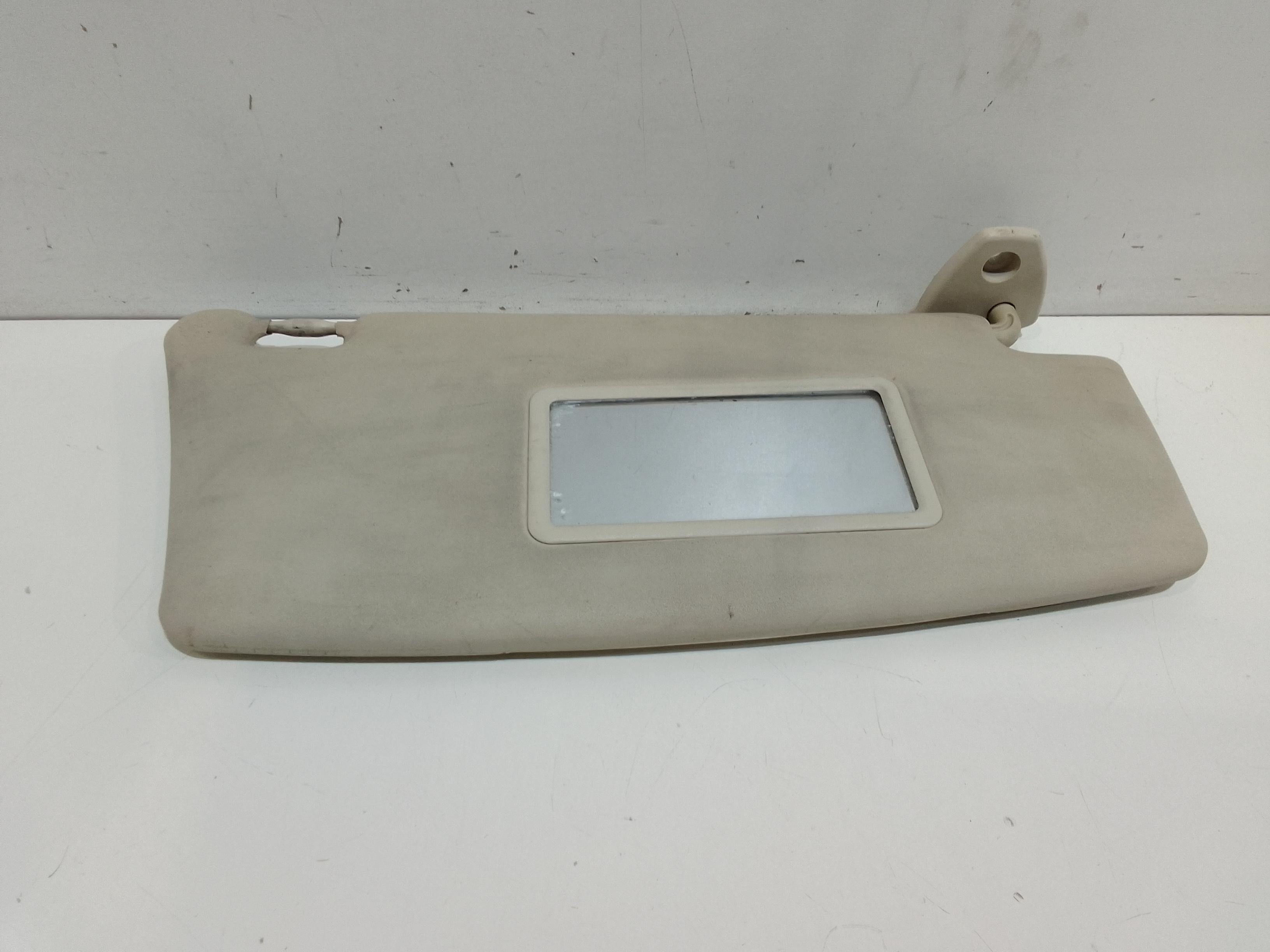 Aletta Parasole Parabrezza Destro 735295147 Usato