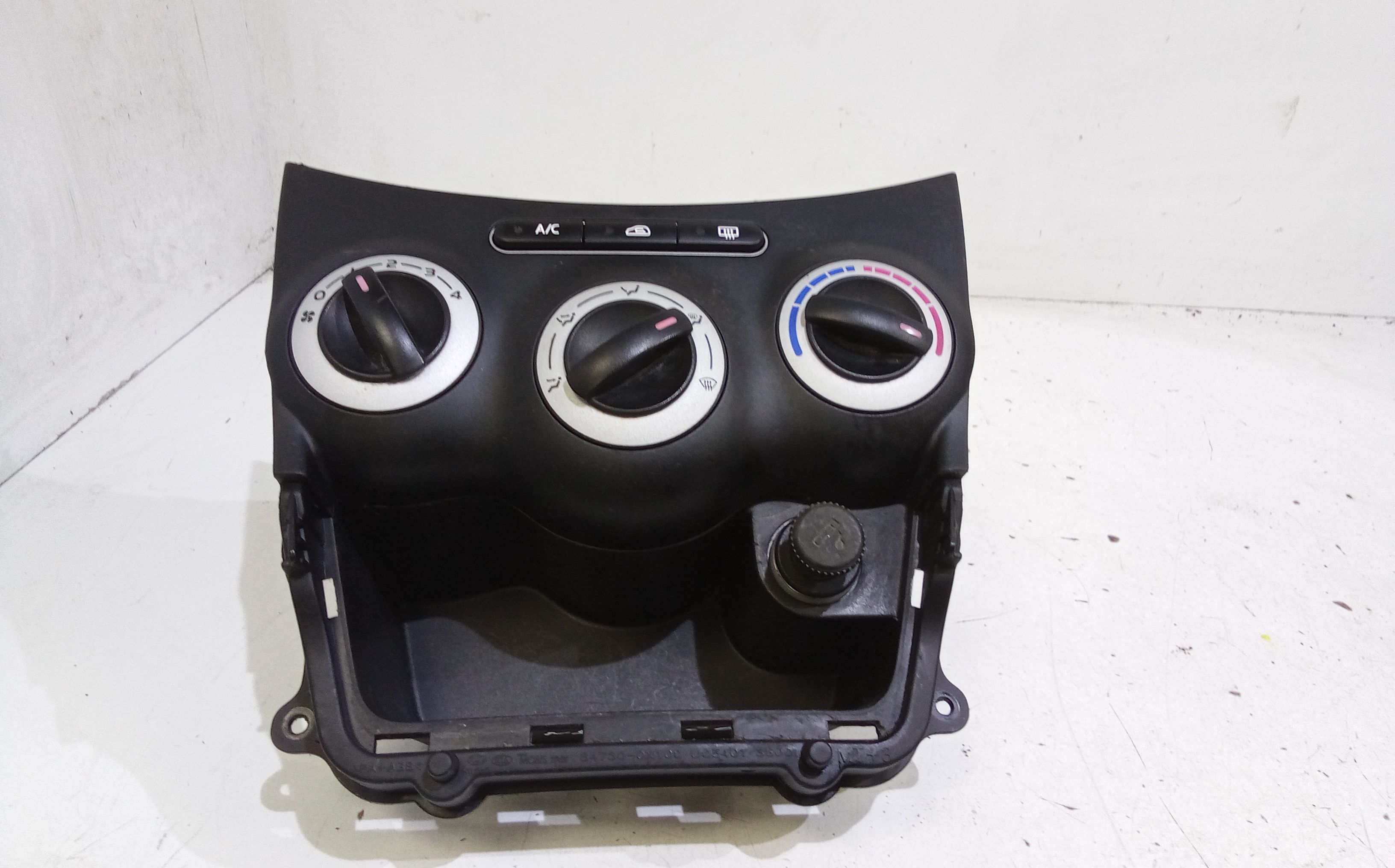 Blocco Comando Climatizzazione 972500X0104X Usato