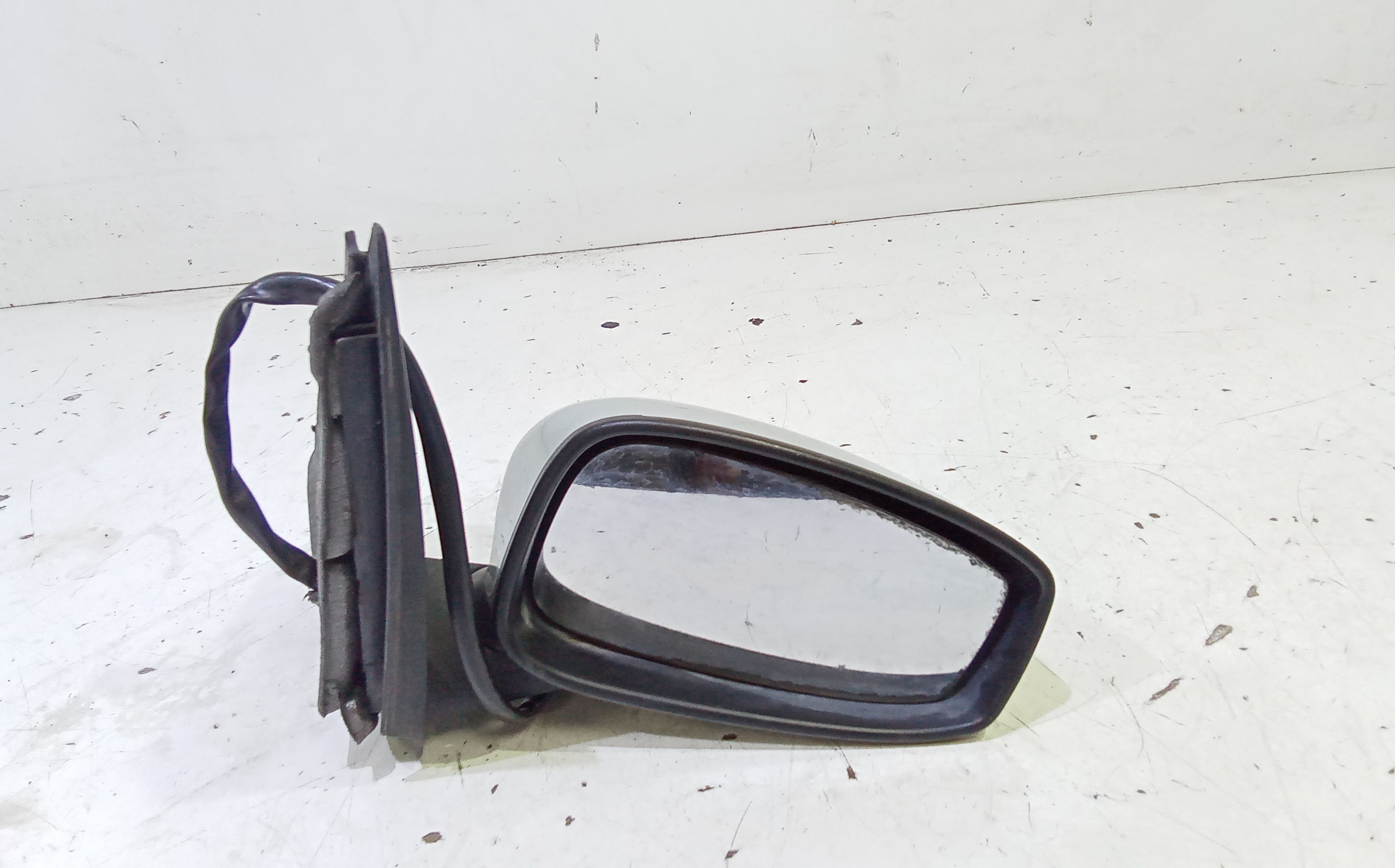 Retrovisore Est. Destro Usato