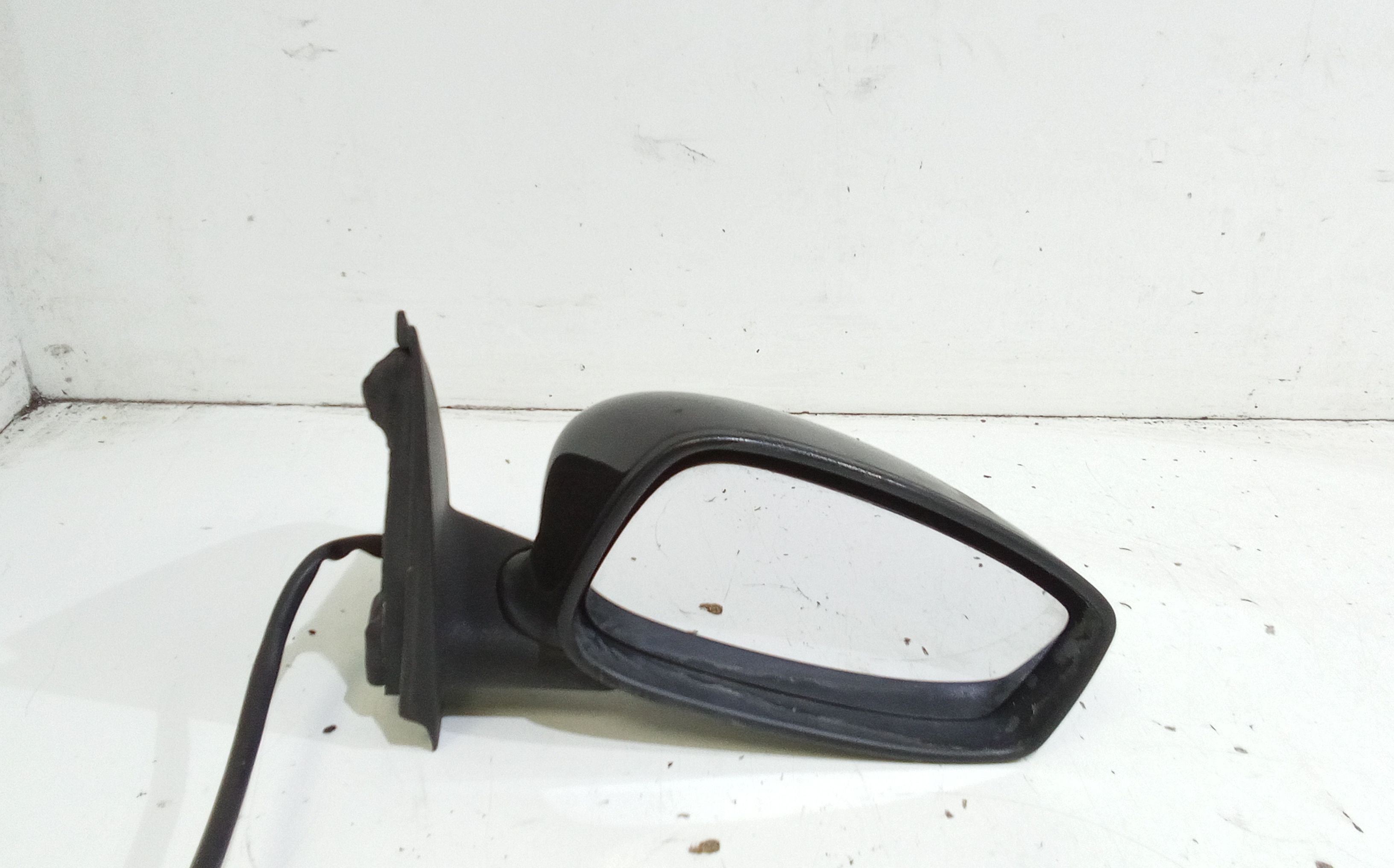 Retrovisore Est. Destro Usato